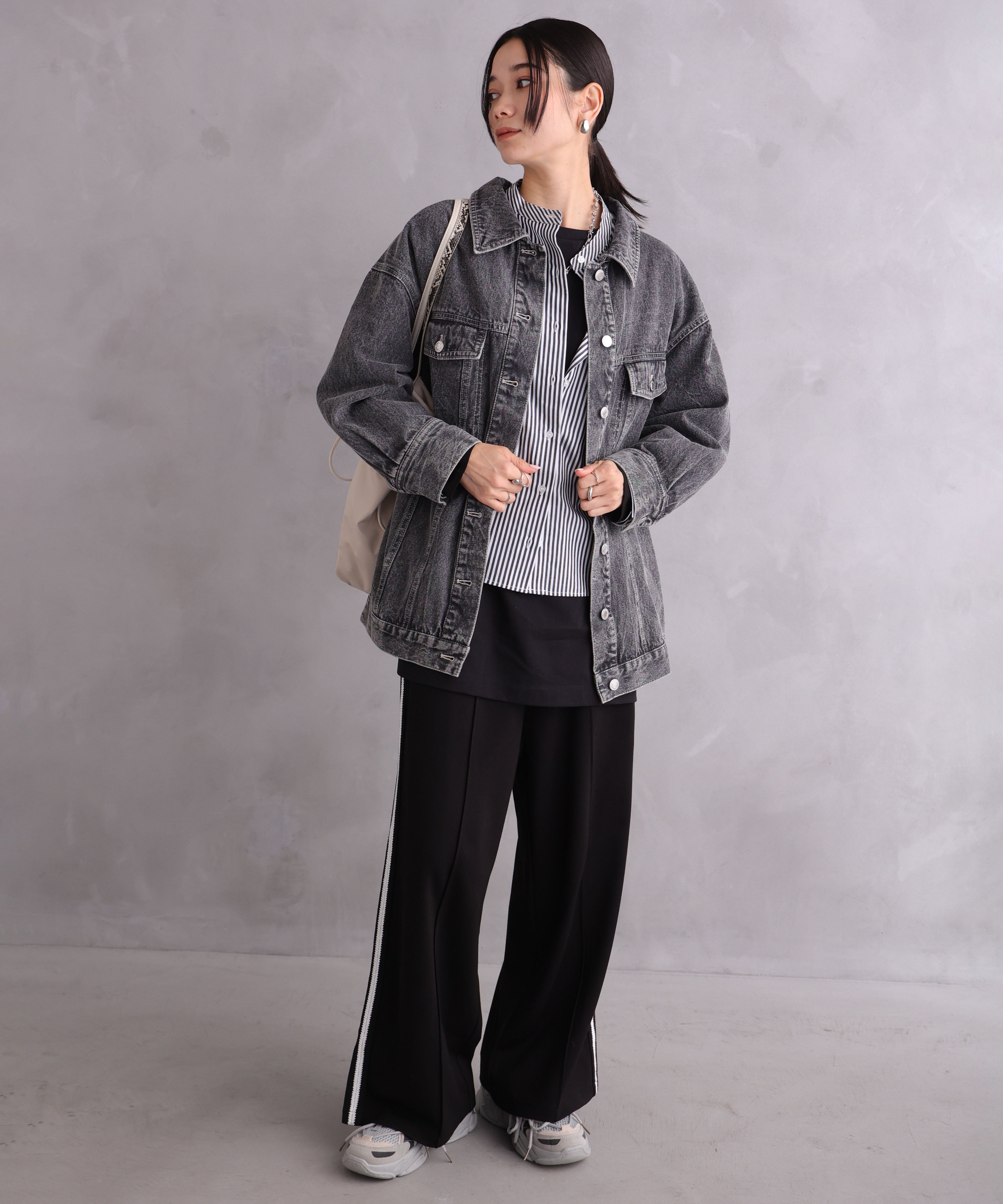 ONE'S TRUE Over Denim Jacket