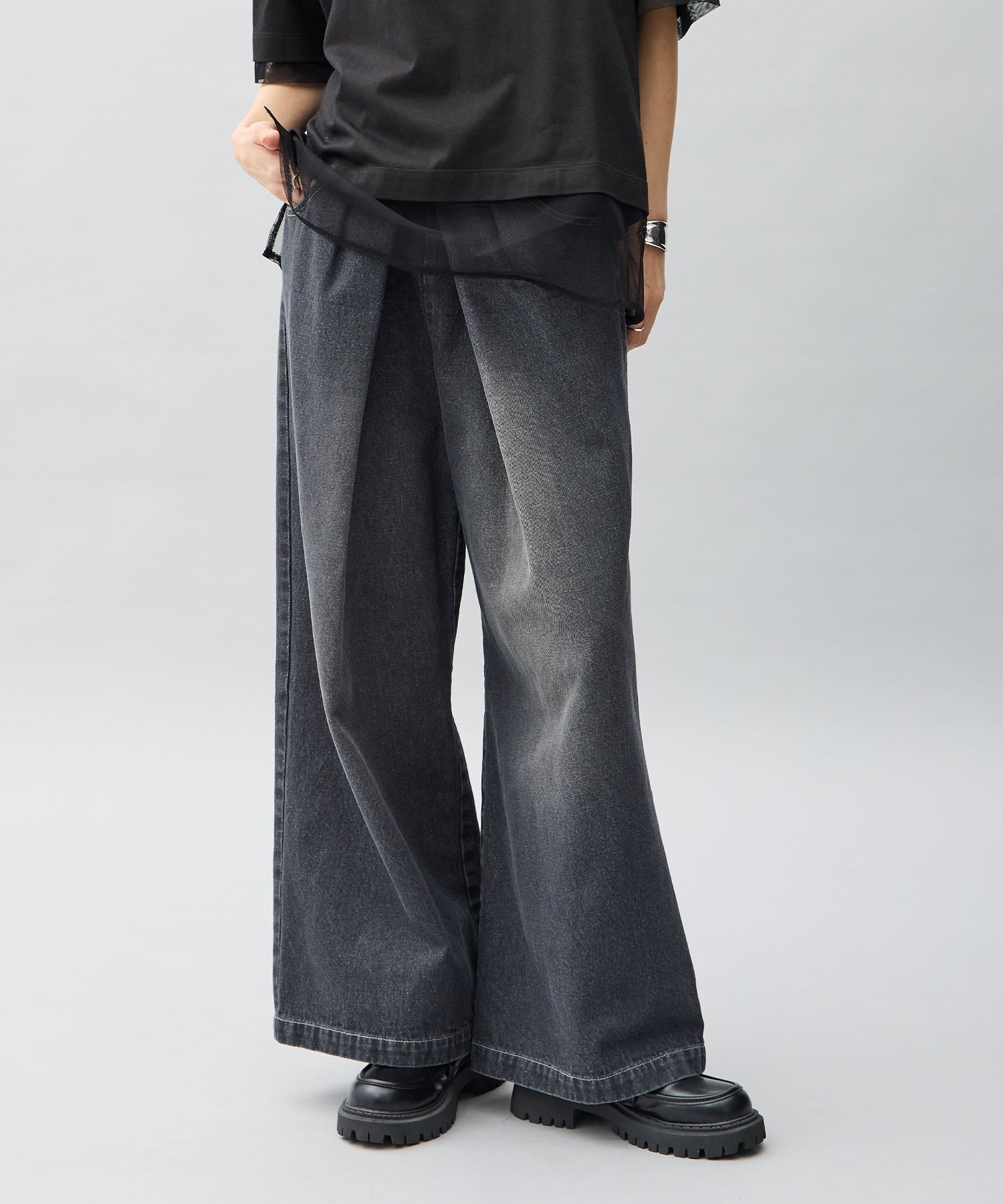 ONE'S TRUE Tack Denim Pants