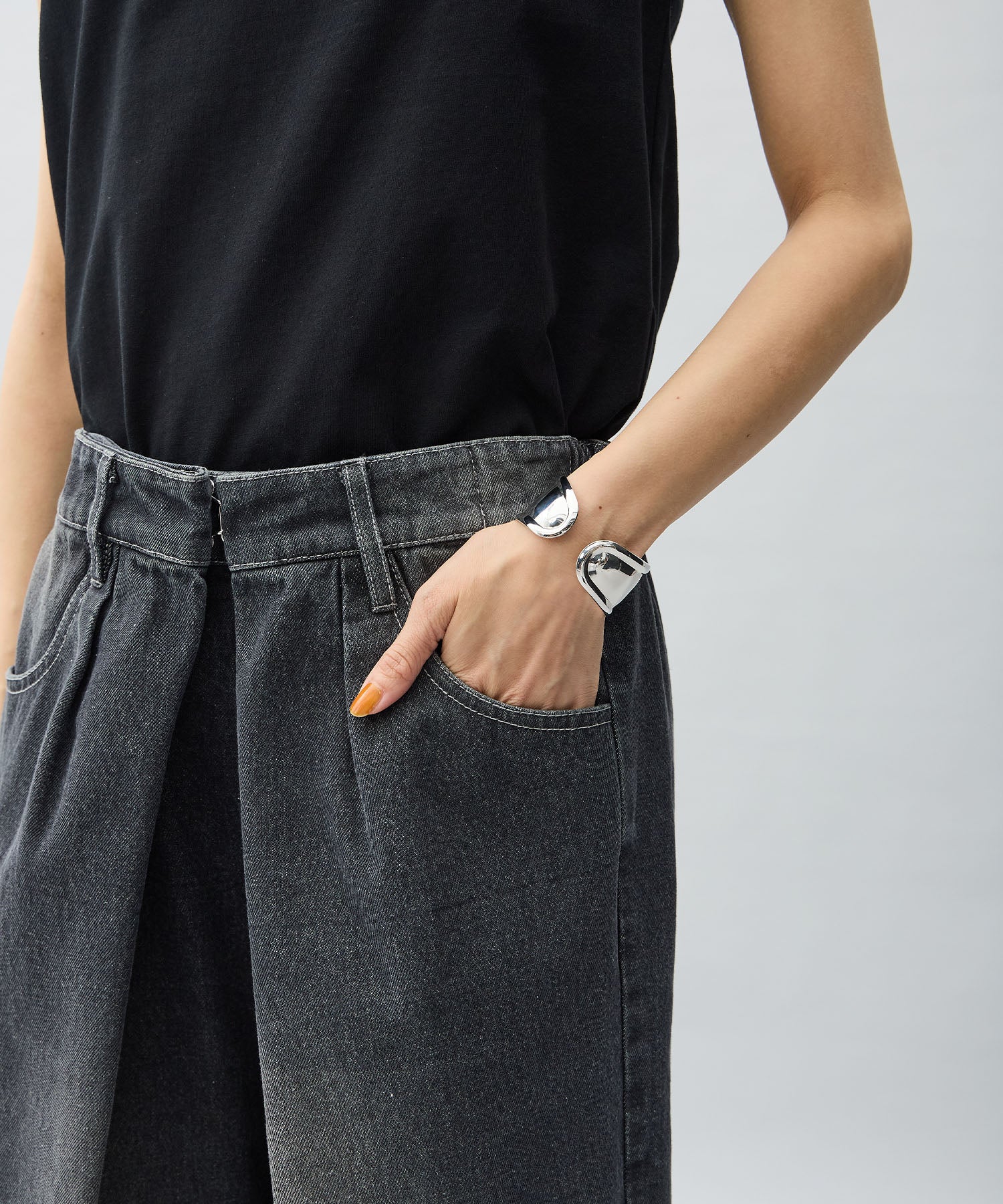 ONE'S TRUE Tack Denim Pants