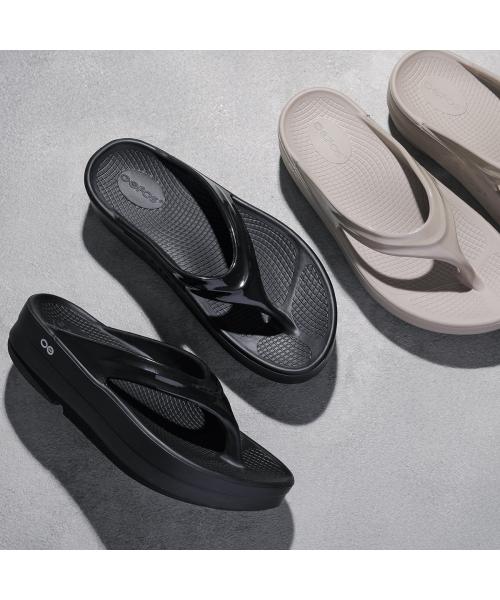 ウーフォス OOFOS OOFOS リカバリーサンダル OOMEGA ウーメガ 1410 （BLACK/ブラック） BLACK/ブラック