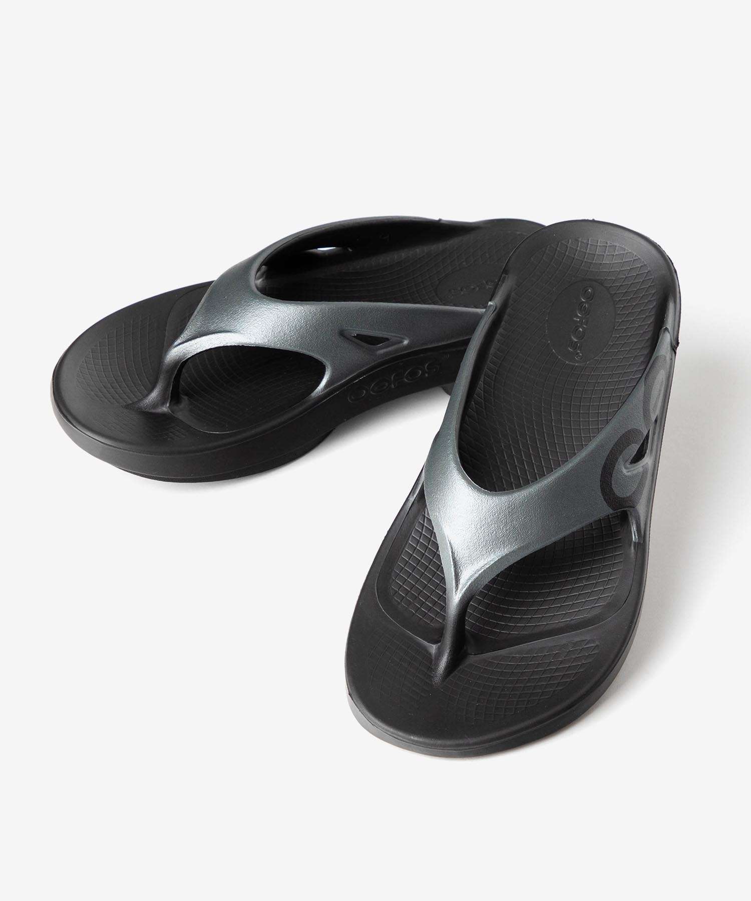 ウーフォス OOFOS ウーフォス OOFOS Thong Sandals トング サンダル OOriginal Sport ウーオリジナル スポーツ 1001 リカバリーサンダル （BLK×GP/ブラック×グラファイト） BLK×GP/ブラック×グラファイト
