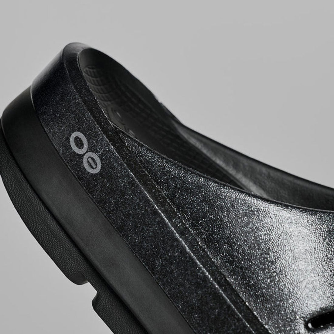 ウーフォス OOFOS OOFOS OOMEGA OOAHH LUXE（ウーフォス ウーメガ ウーアー リュクス） （Black Sparkle） Black Sparkle