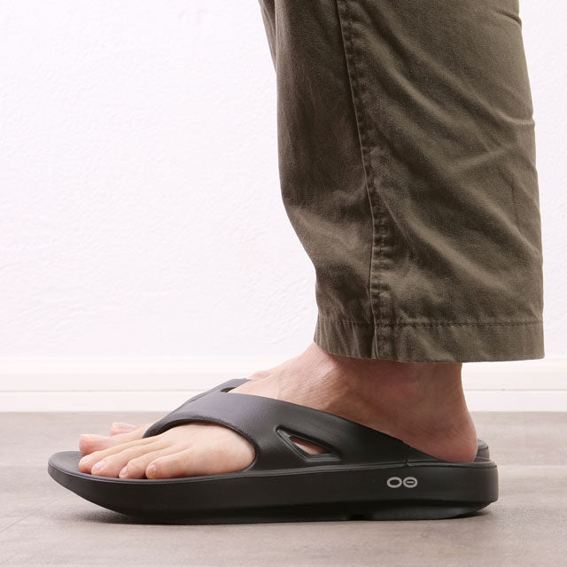 ウーフォス OOFOS Ooriginal Black [2000010050182] （Black） Black
