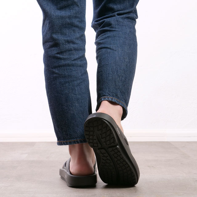 ウーフォス OOFOS Ooriginal Black [2000010050182] （Black） Black