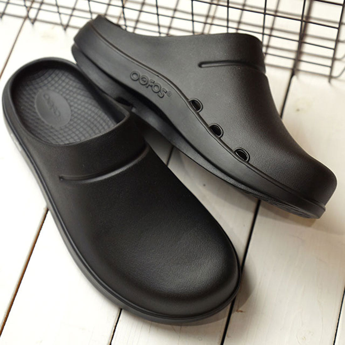 ウーフォス OOFOS OOcloog Black [2000090050182]