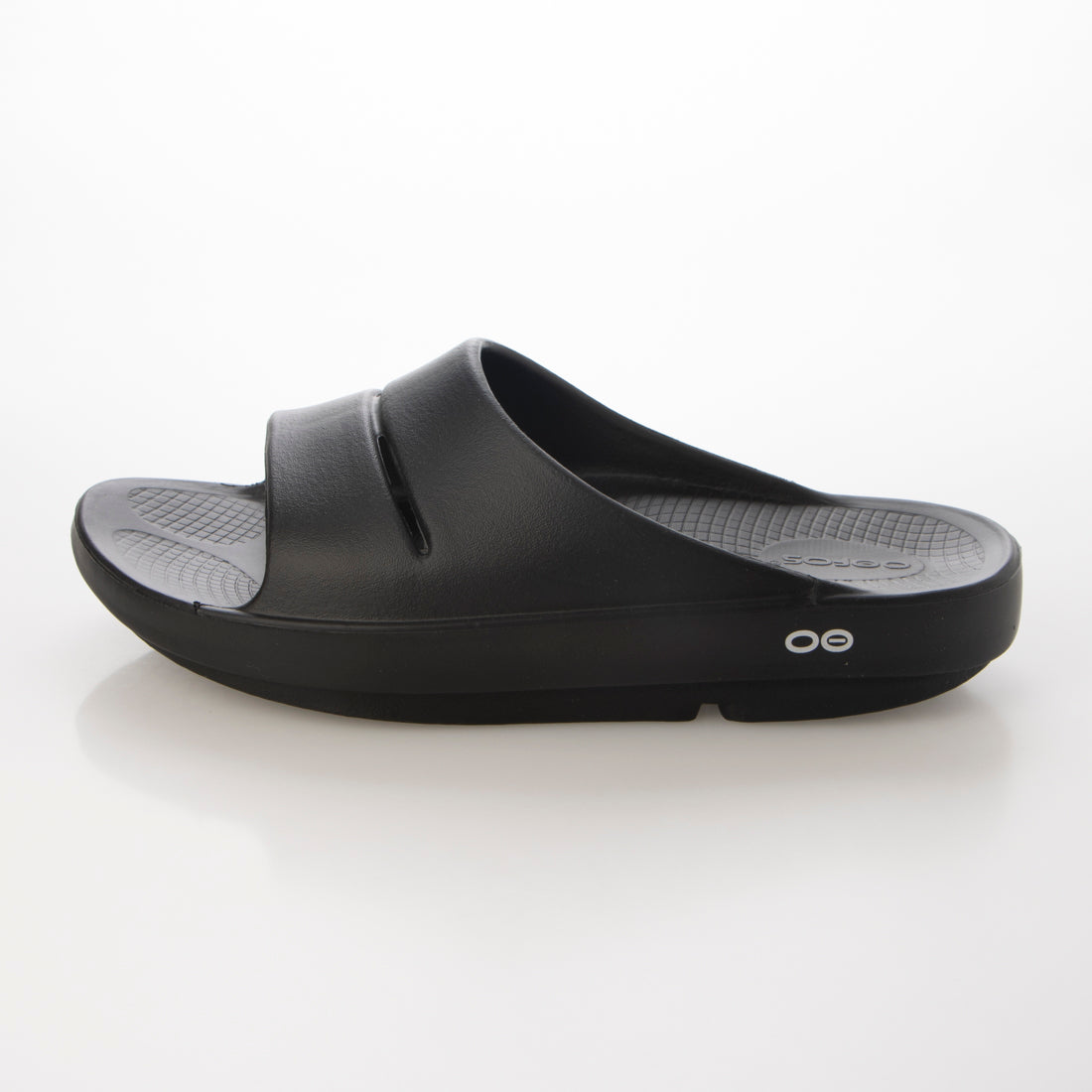 ウーフォス OOFOS OOahh  シャワーサンダル リカバリーサンダル