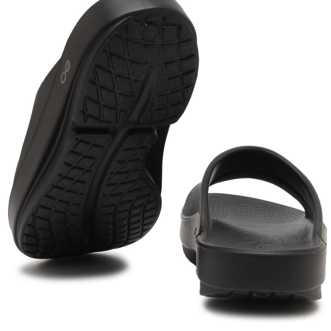 ウーフォス OOFOS サンダル ミュール ウーアースライド リカバリーサンダル ブラック メンズ レディース OOFOS OOAHH SLIDE BLK