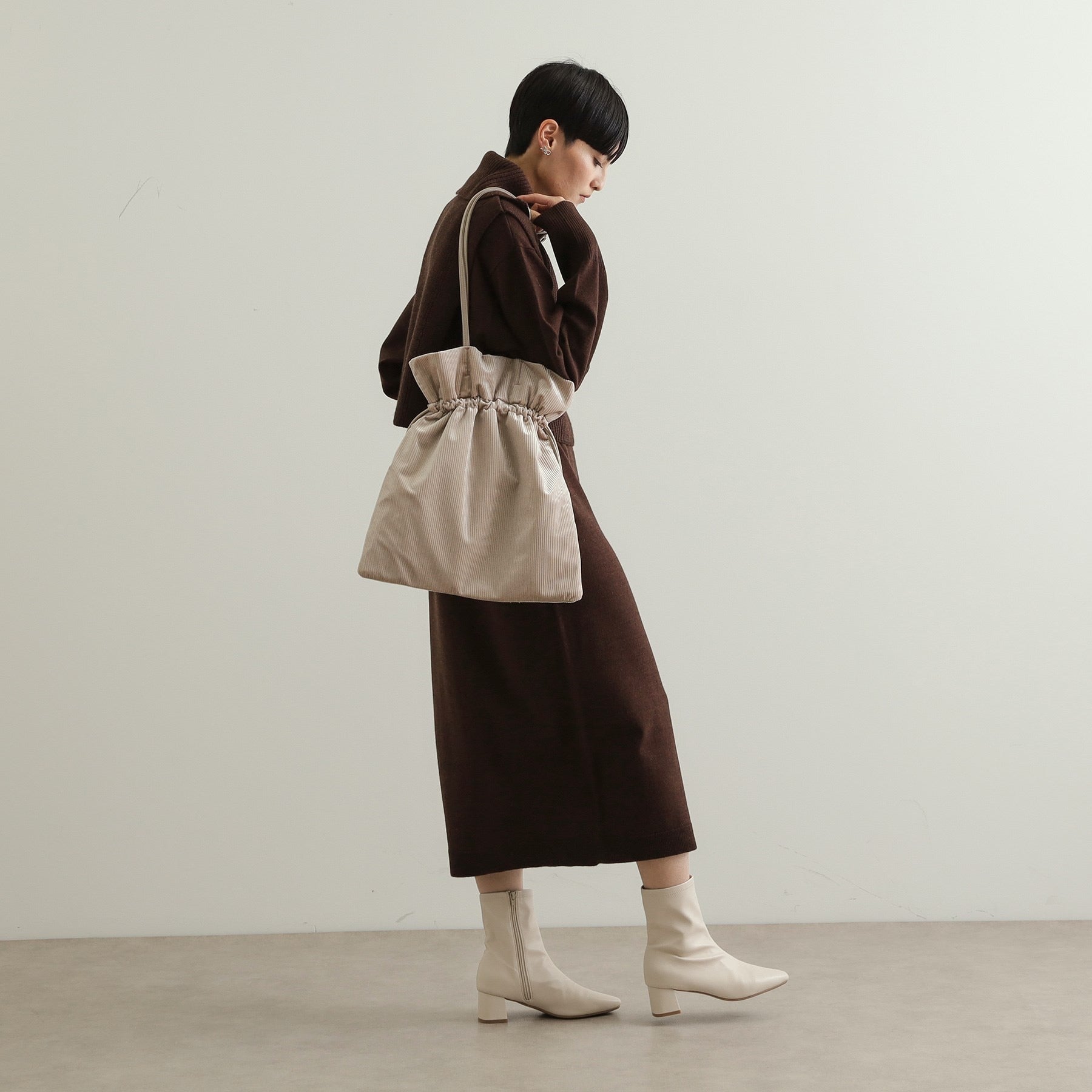 OPAQUE.CLIP OPAQUE.CLIP 【A4 Size Compatible】 Pleated Drawstring Shoulder Bag