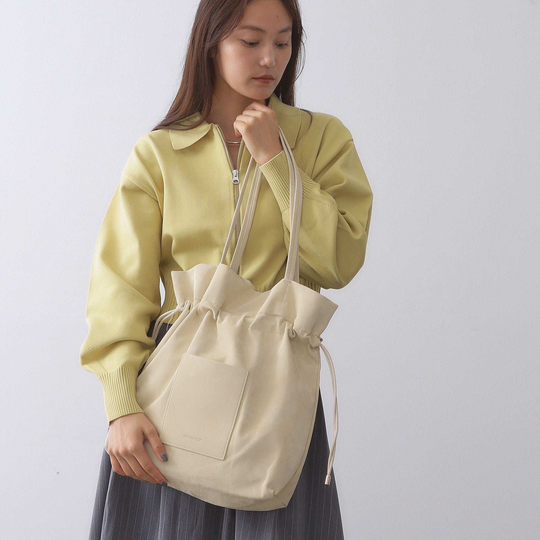 オペーク ドット クリップ OPAQUE.CLIP 【A4サイズ対応】ソフト合皮巾着ドローストリングトートバッグ （ライトベージュ(151)） ライトベージュ(151)