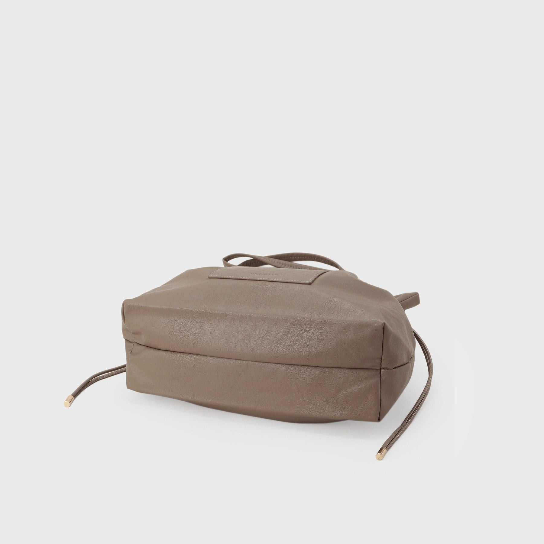 オペーク ドット クリップ OPAQUE.CLIP 【A4サイズ対応】ソフト合皮巾着ドローストリングトートバッグ （ライトベージュ(151)） ライトベージュ(151)