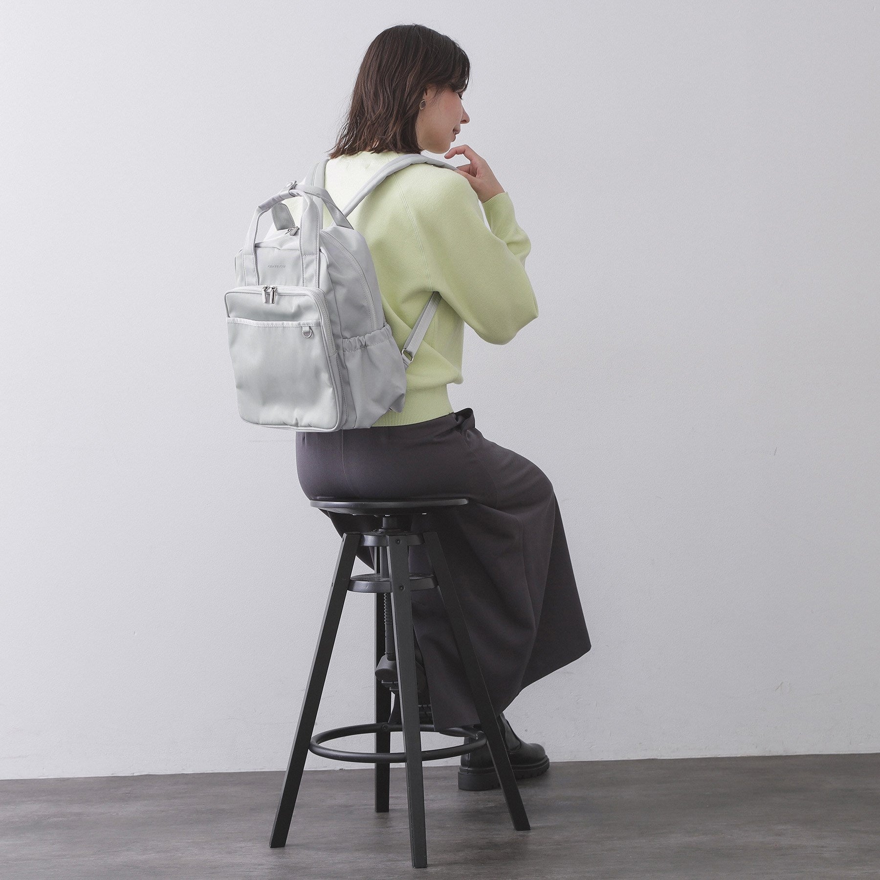 オペーク ドット クリップ OPAQUE.CLIP フロントポケットデザインリュック【2WAY／マルチポケット】 （ベージュ(052)） ベージュ(052)