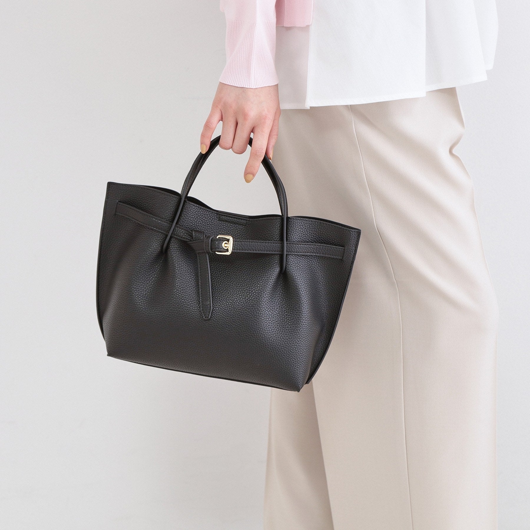 オペーク ドット クリップ OPAQUE.CLIP ベルトデザイン軽量シュリンク合皮ミドル （ブラック(019)） ブラック(019)