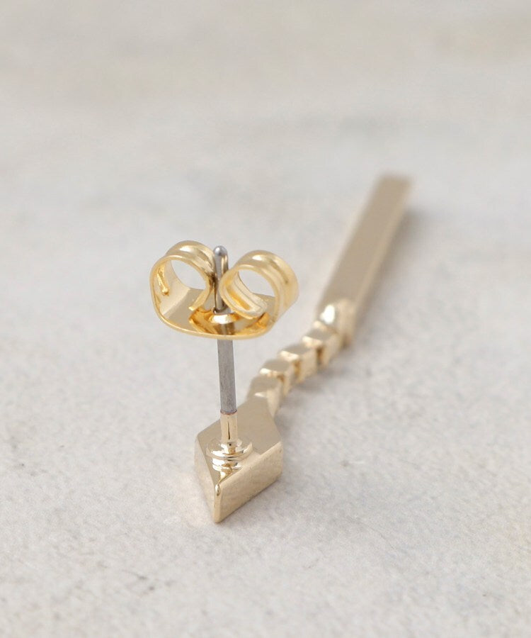 オペーク ドット クリップ OPAQUE.CLIP ダイヤシェイプメタル×ビジュー ピアス （ゴールド(007)） ゴールド(007)