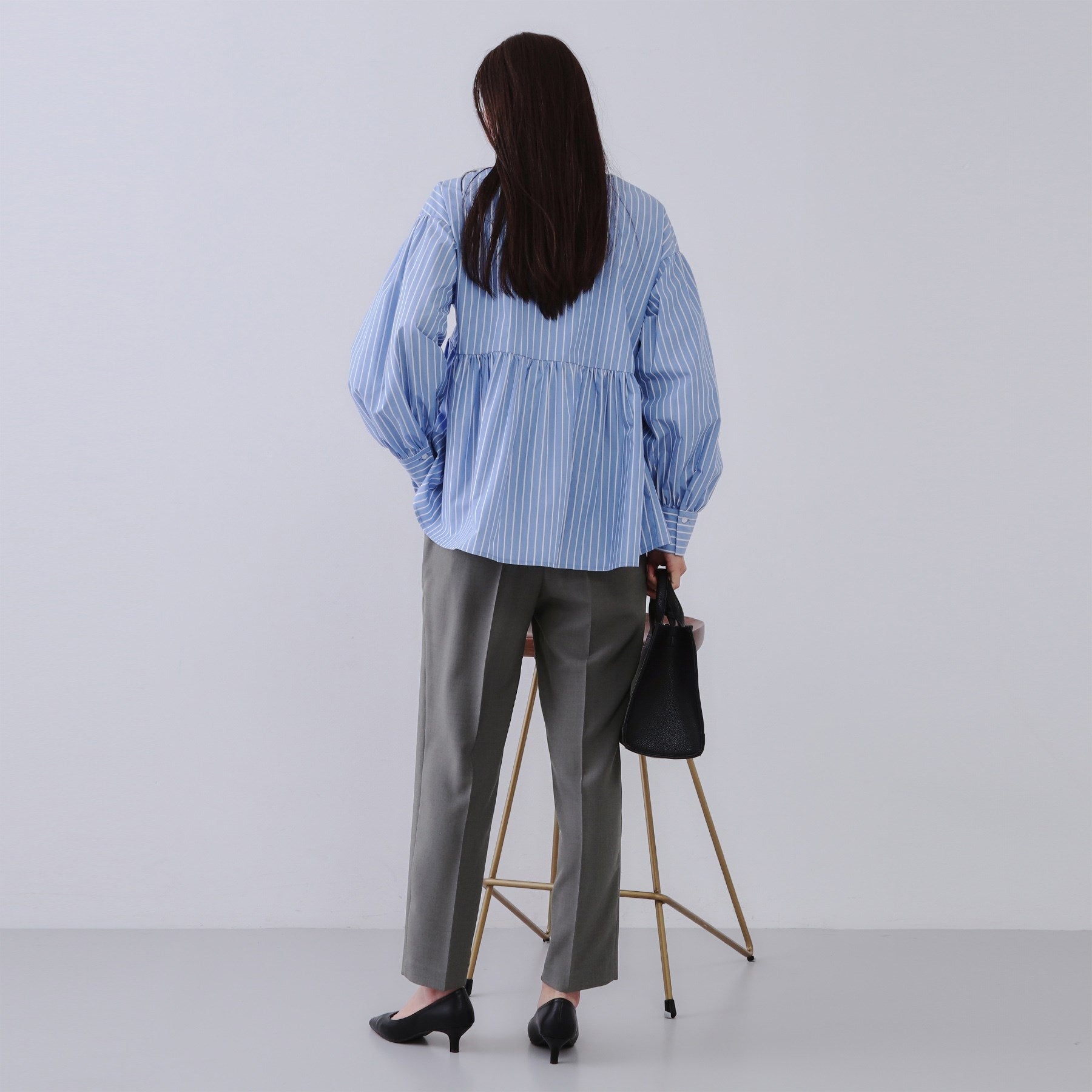 オペーク ドット クリップ OPAQUE.CLIP 美脚ストレッチイージーテーパードパンツ【洗濯機洗い可／防シワ】 （サックスブルー(090)） サックスブルー(090)