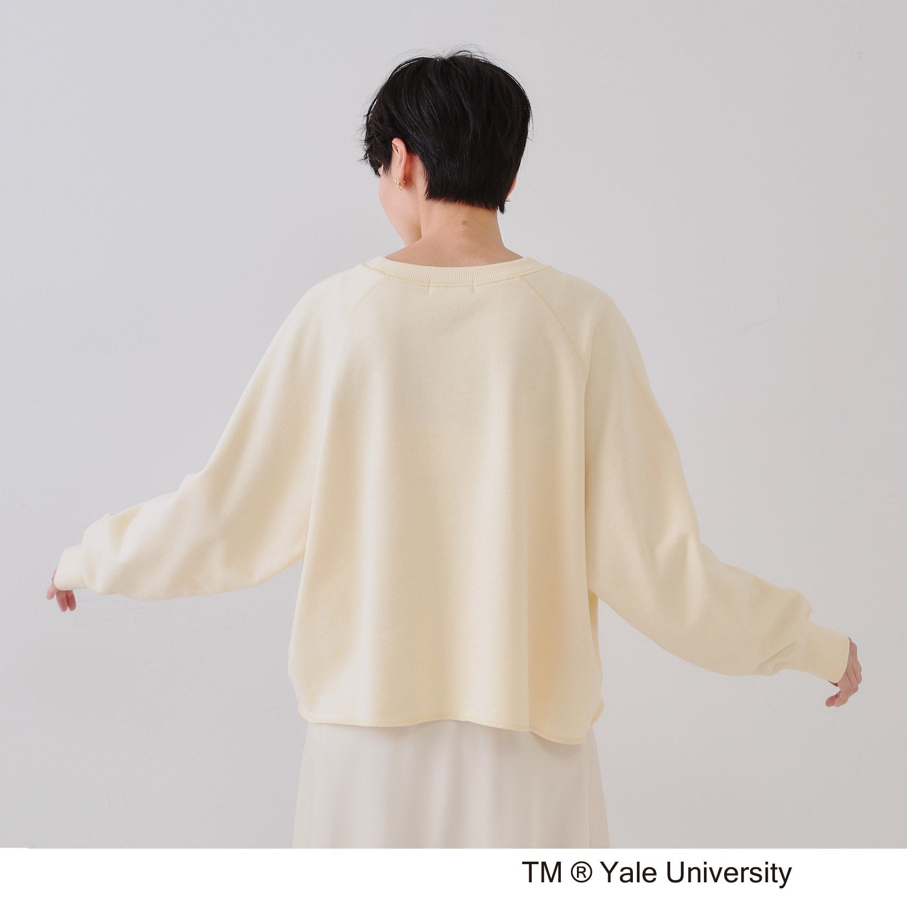 OPAQUE.CLIP OPAQUE.CLIP College Logo Sweat Pullover