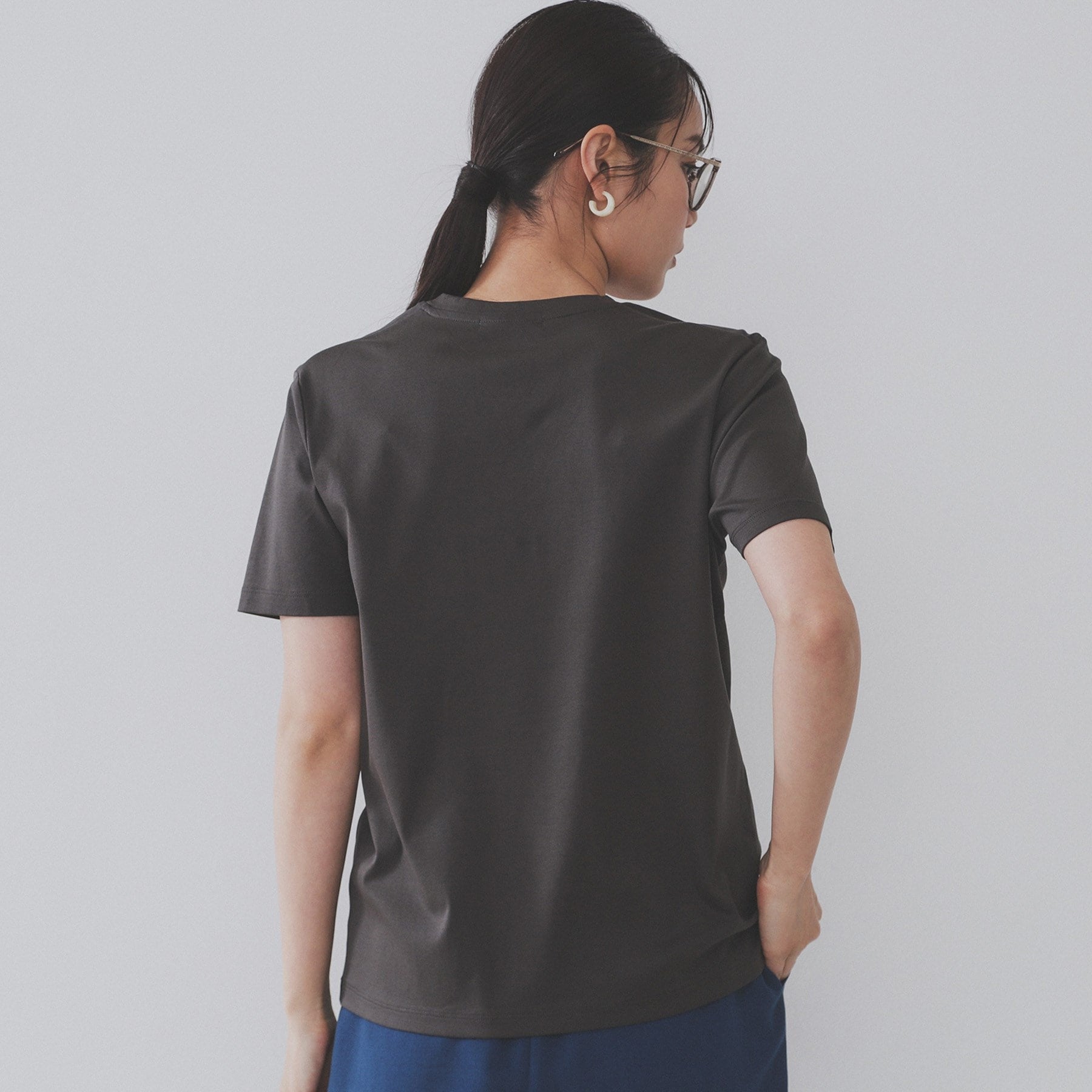 オペーク ドット クリップ OPAQUE.CLIP 《5color》VネックベーシックTシャツ【接触冷感／洗濯機洗い可】 （ブラック(019)） ブラック(019)