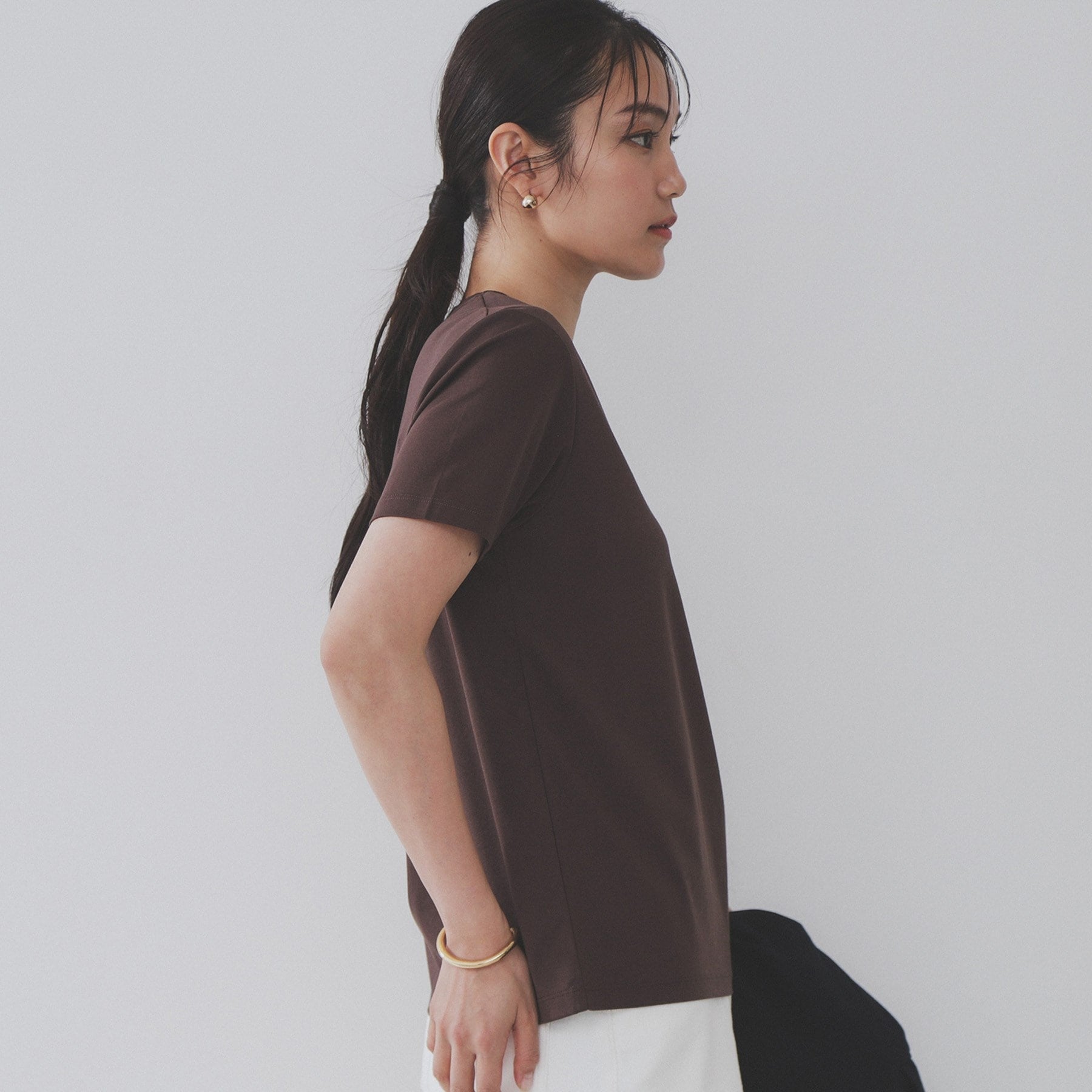 オペーク ドット クリップ OPAQUE.CLIP 《5color》VネックベーシックTシャツ【接触冷感／洗濯機洗い可】 （ブラック(019)） ブラック(019)