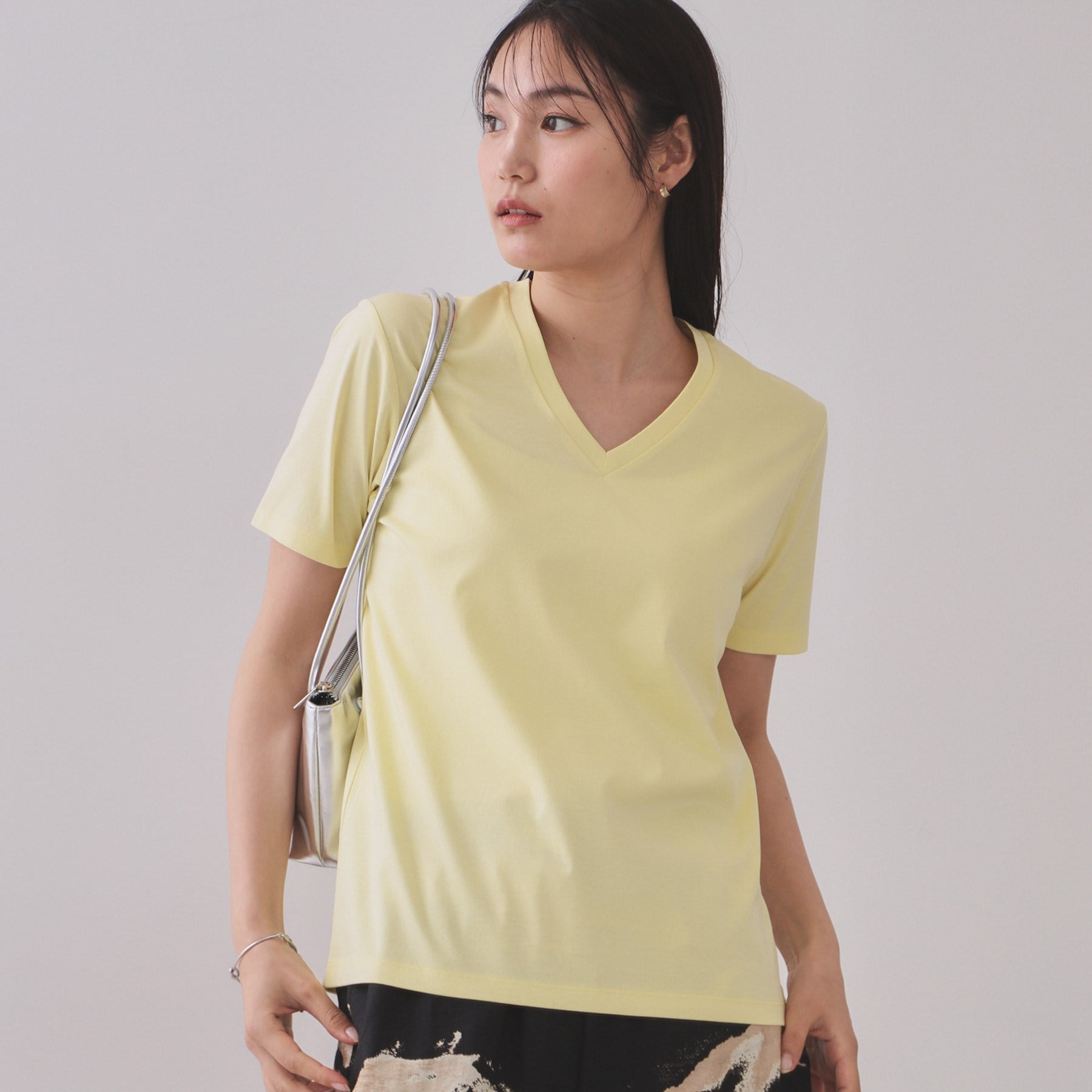 オペーク ドット クリップ OPAQUE.CLIP 《5color》VネックベーシックTシャツ【接触冷感／洗濯機洗い可】 （ブラック(019)） ブラック(019)