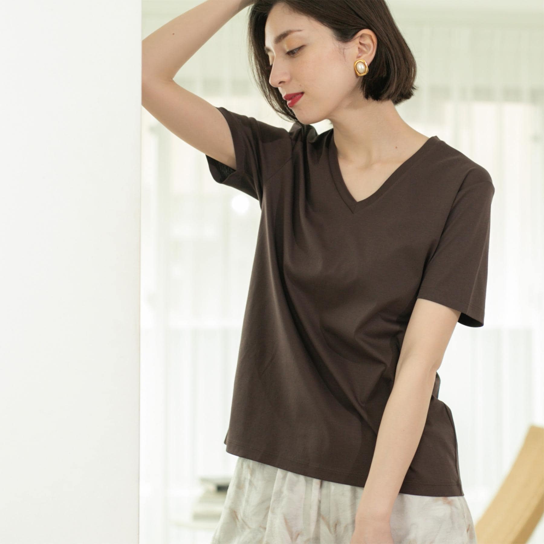 オペーク ドット クリップ OPAQUE.CLIP 《5color》VネックベーシックTシャツ【接触冷感／洗濯機洗い可】 （ブラウン(044)） ブラウン(044)