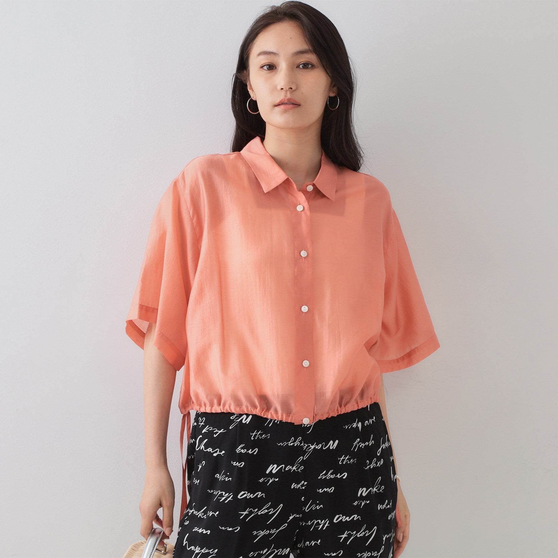 オペーク ドット クリップ OPAQUE.CLIP 裾ドロストシアーショートシャツ【洗濯機洗い可】 （オレンジ(067)） オレンジ(067)