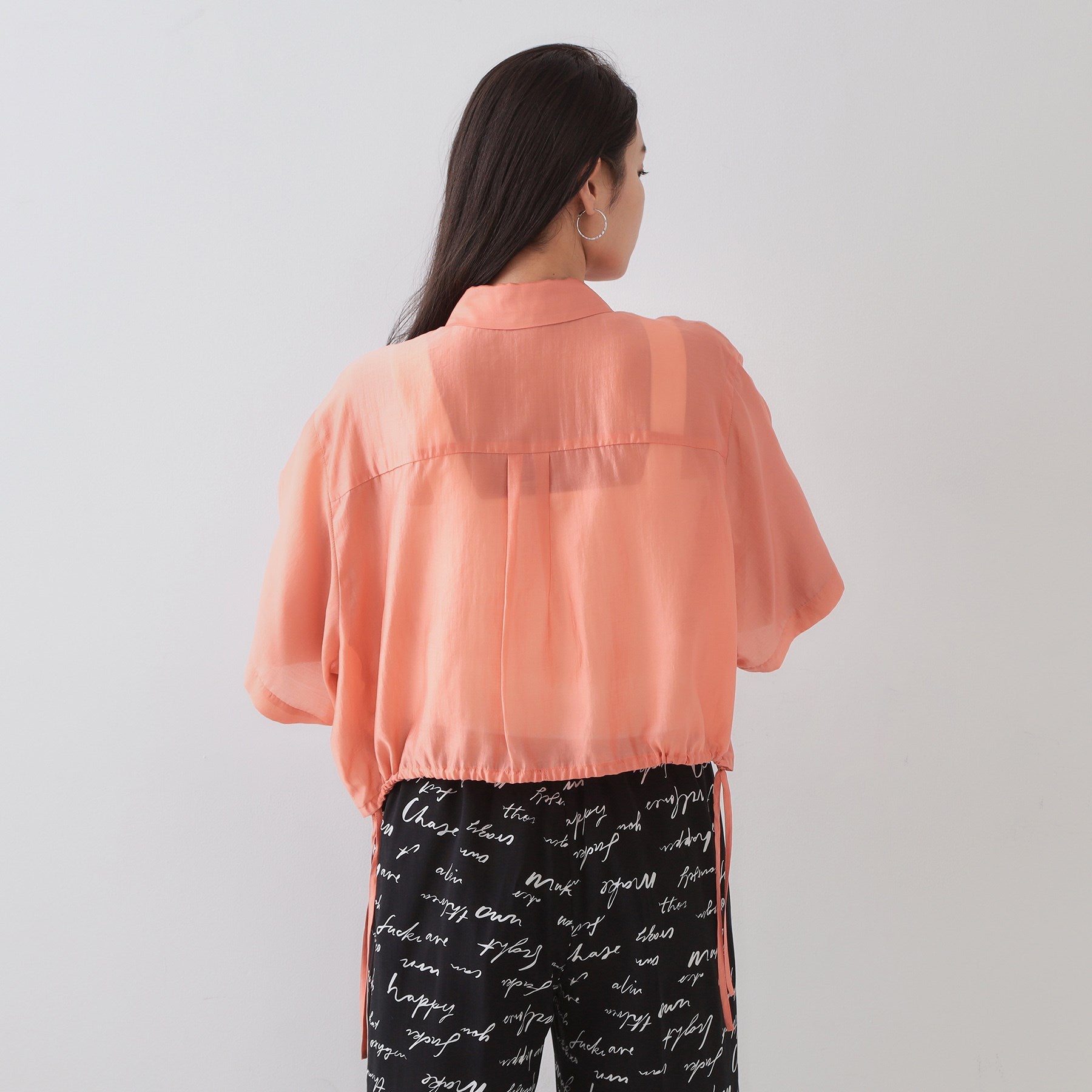 オペーク ドット クリップ OPAQUE.CLIP 裾ドロストシアーショートシャツ【洗濯機洗い可】 （オレンジ(067)） オレンジ(067)