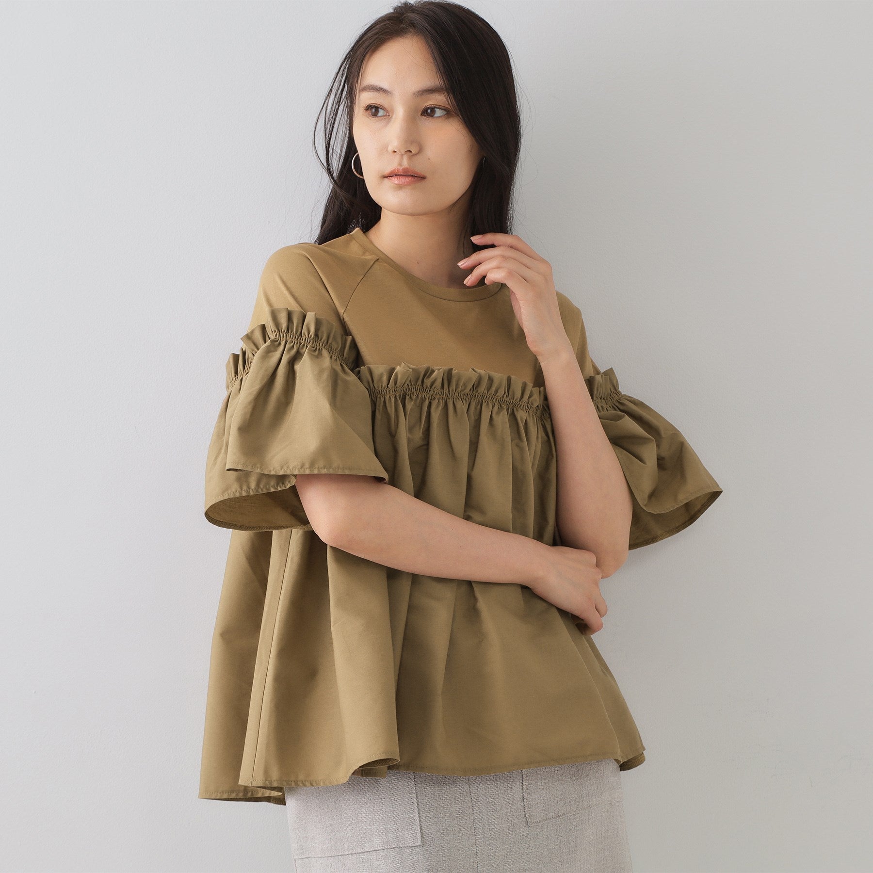 オペーク ドット クリップ OPAQUE.CLIP ギャザーフリルドッキングカットソー【洗濯機洗い可】 （キャメルブラウン(041)） キャメルブラウン(041)