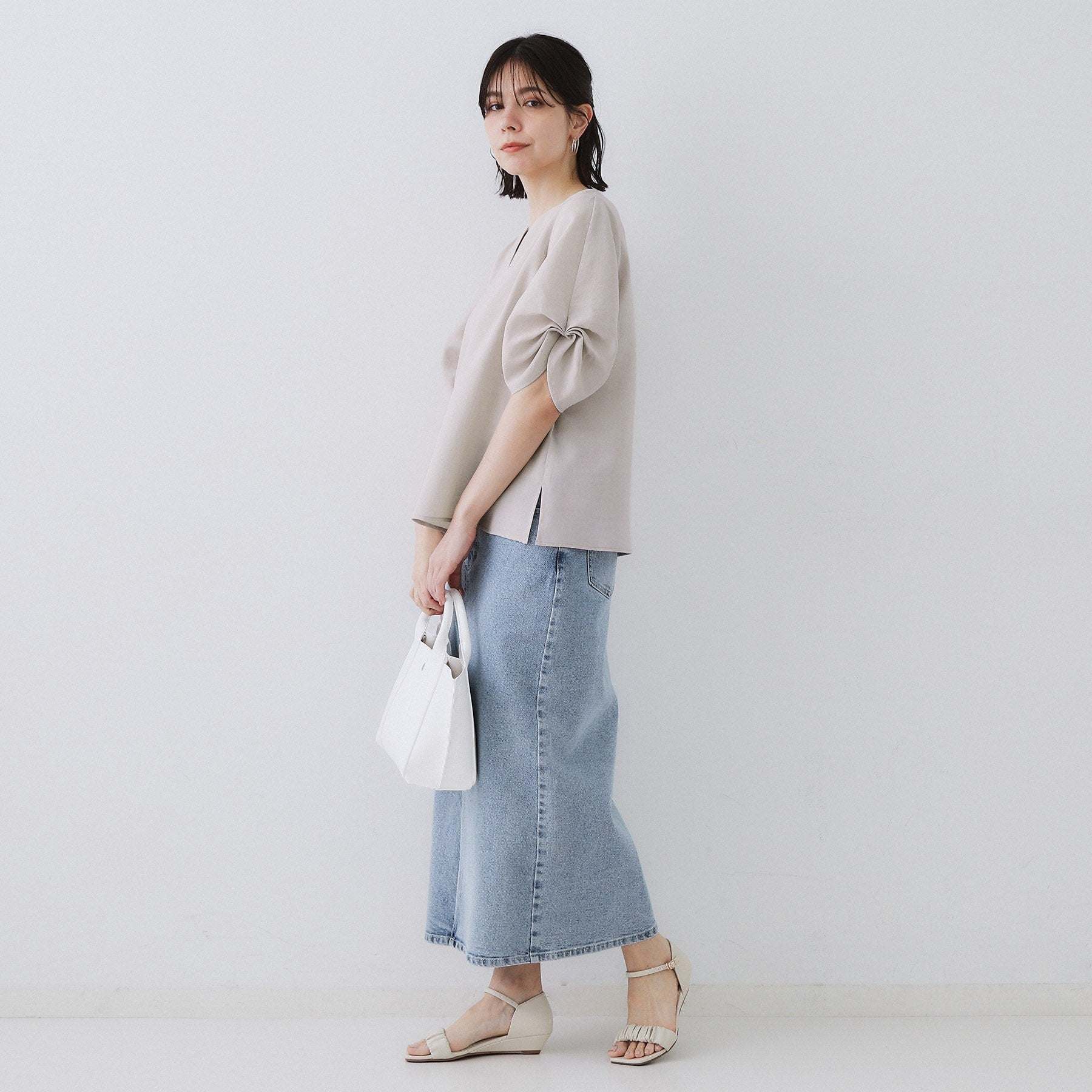 オペーク ドット クリップ OPAQUE.CLIP リネンライクキーネックタックスリーブブラウス【洗濯機洗い可／吸水速乾／接触冷感】 （ブルーグリーン(097)） ブルーグリーン(097)