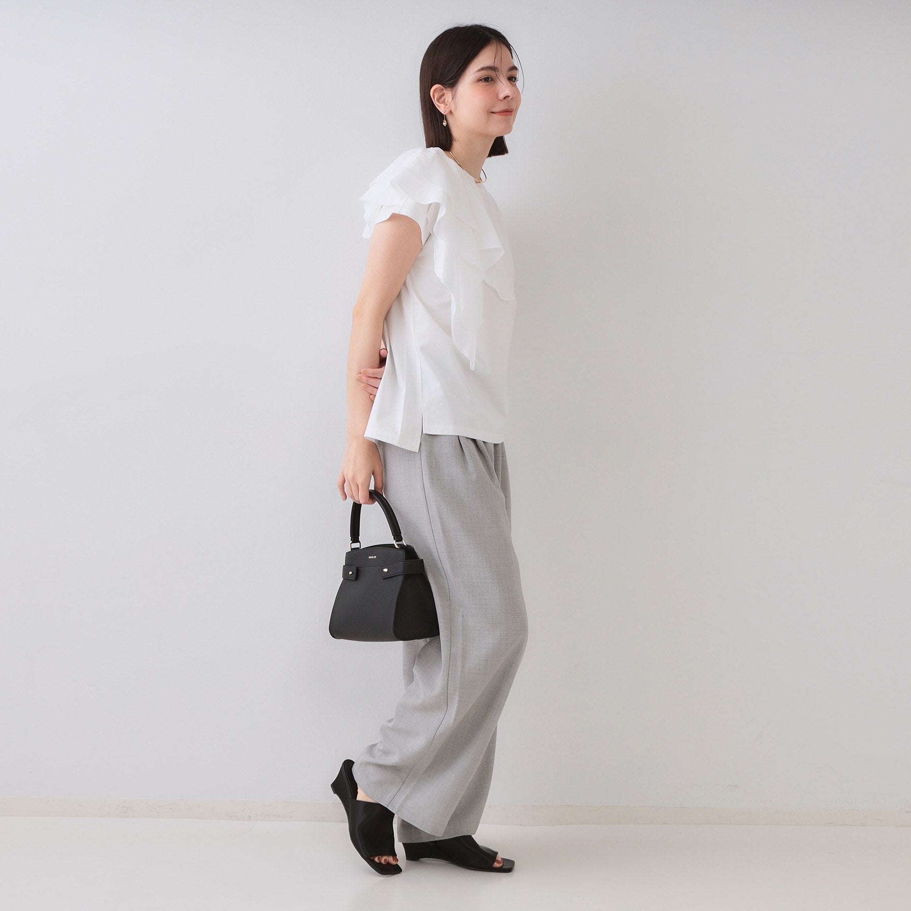 オペーク ドット クリップ OPAQUE.CLIP ショルダーフリルドッキングカットソー【洗濯機洗い可】 （カーキ(027)） カーキ(027)