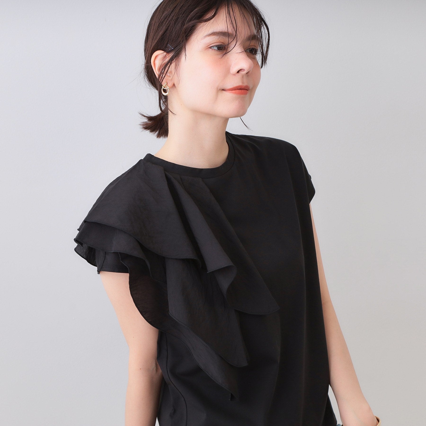 オペーク ドット クリップ OPAQUE.CLIP ショルダーフリルドッキングカットソー【洗濯機洗い可】 （カーキ(027)） カーキ(027)