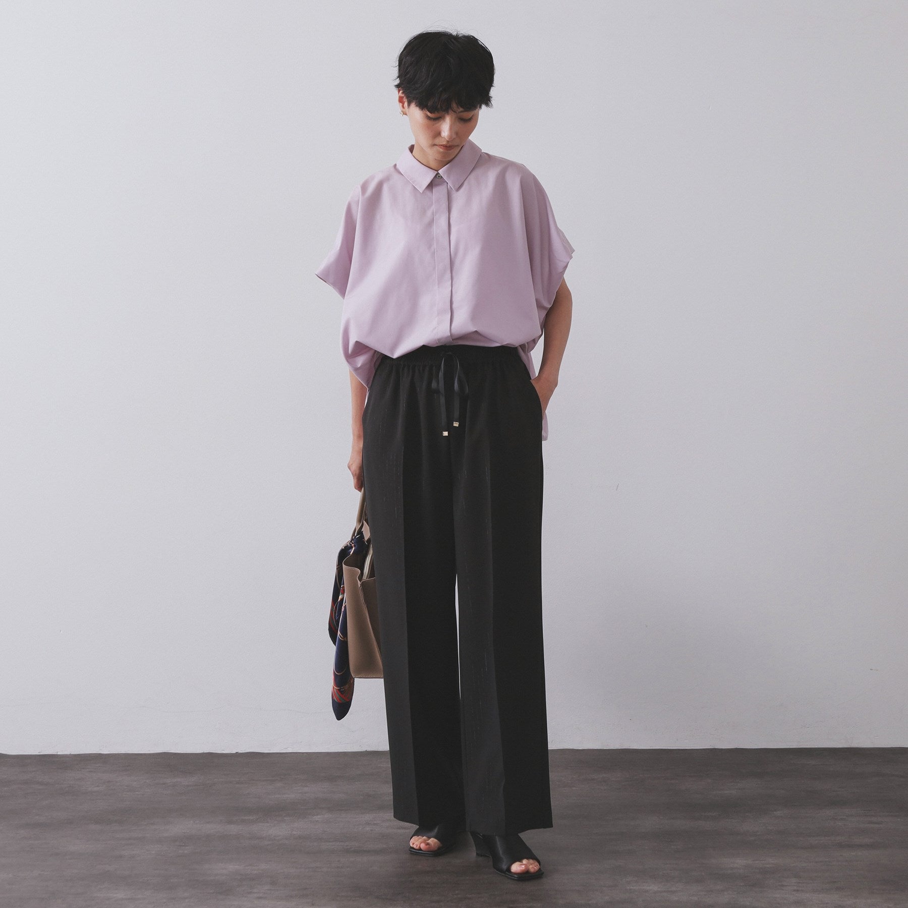 オペーク ドット クリップ OPAQUE.CLIP ラメストライプイージーワイドパンツ／セットアップ可【洗濯機洗い可／防シワ／吸水速乾】 （ブラック(319)） ブラック(319)