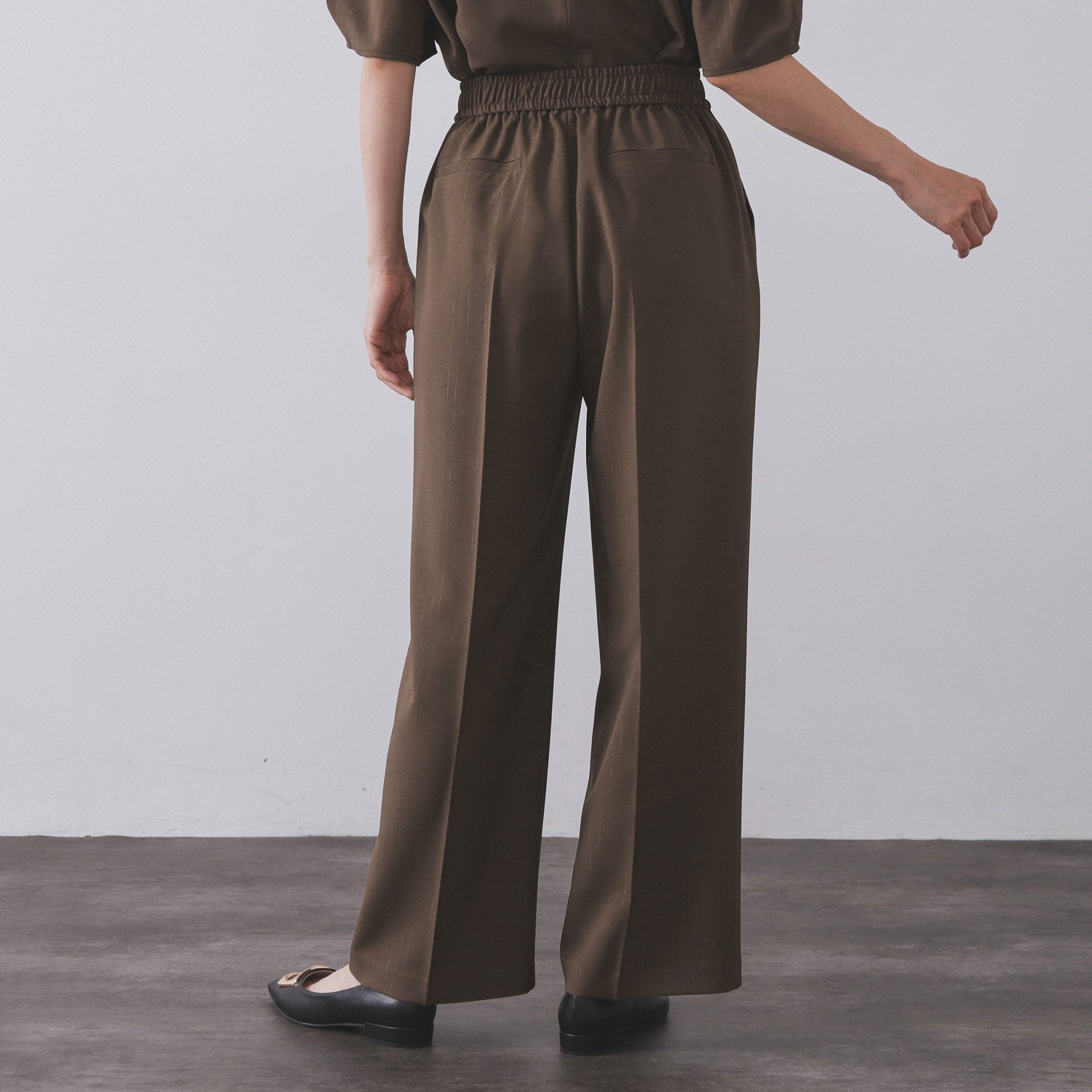 オペーク ドット クリップ OPAQUE.CLIP ラメストライプイージーワイドパンツ／セットアップ可【洗濯機洗い可／防シワ／吸水速乾】 （ブラック(319)） ブラック(319)