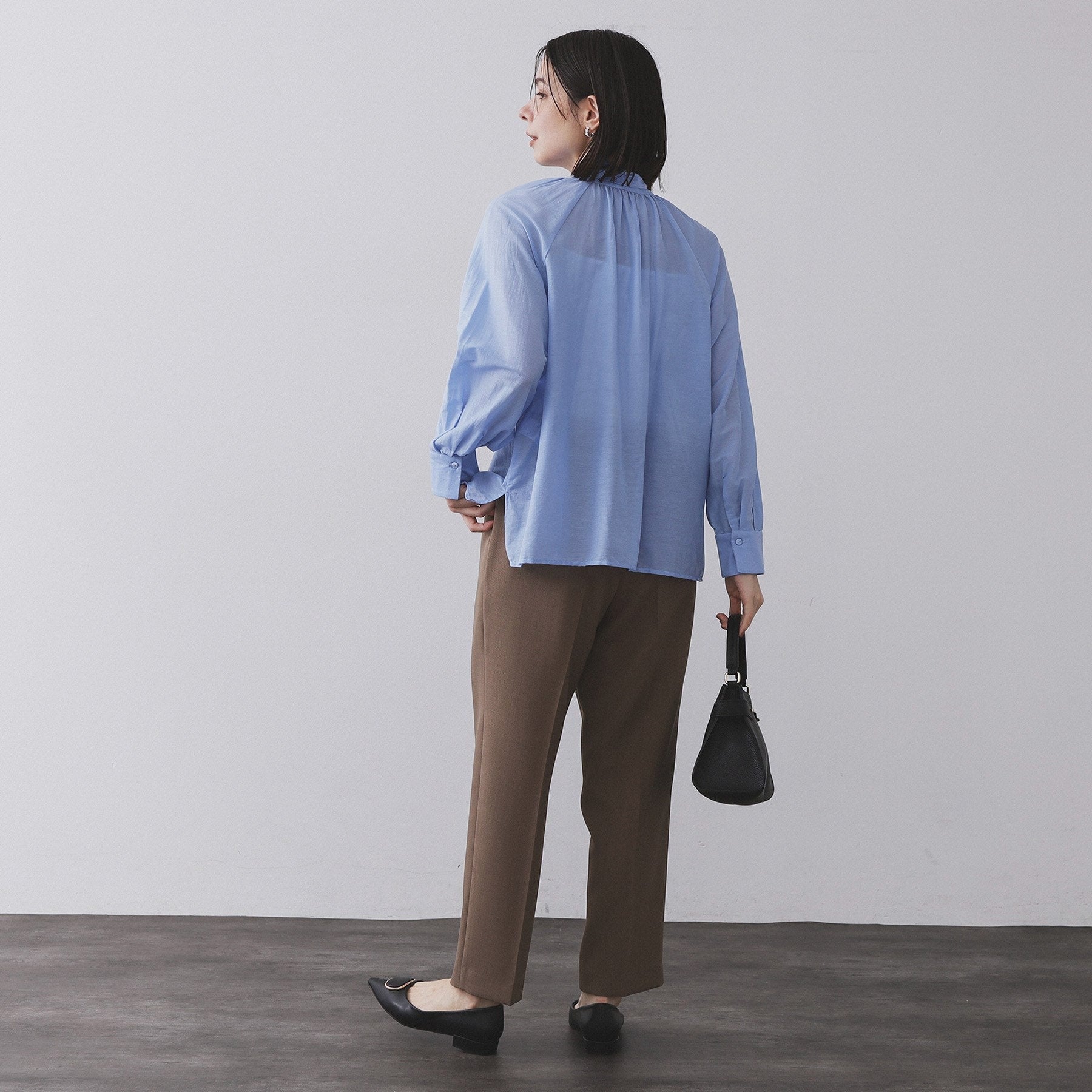 オペーク ドット クリップ OPAQUE.CLIP 2WAYシアーボウタイブラウス【洗濯機洗い可】 （チャコールグレー(014)） チャコールグレー(014)