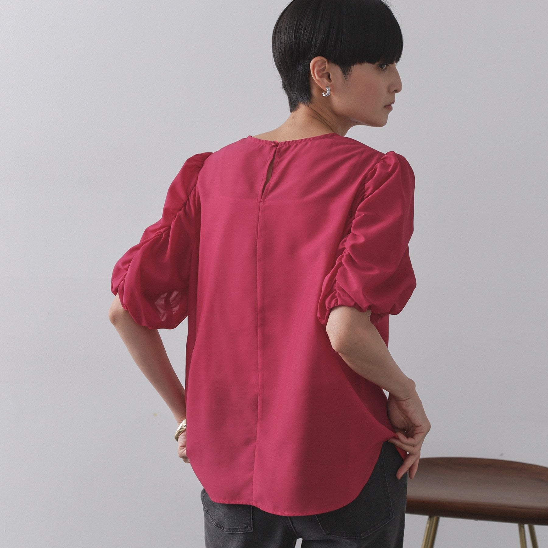 オペーク ドット クリップ OPAQUE.CLIP シアーボリュームスリーブブラウス【洗濯機洗い可】 （レッド(062)） レッド(062)