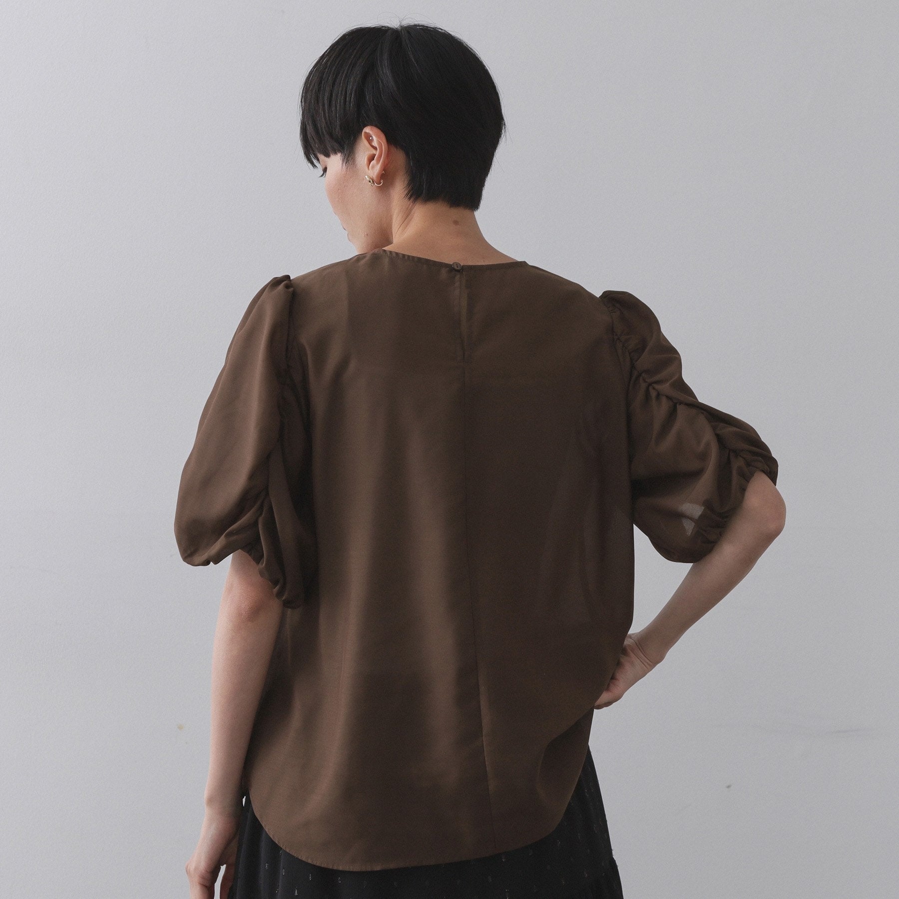 オペーク ドット クリップ OPAQUE.CLIP シアーボリュームスリーブブラウス【洗濯機洗い可】 （レッド(062)） レッド(062)