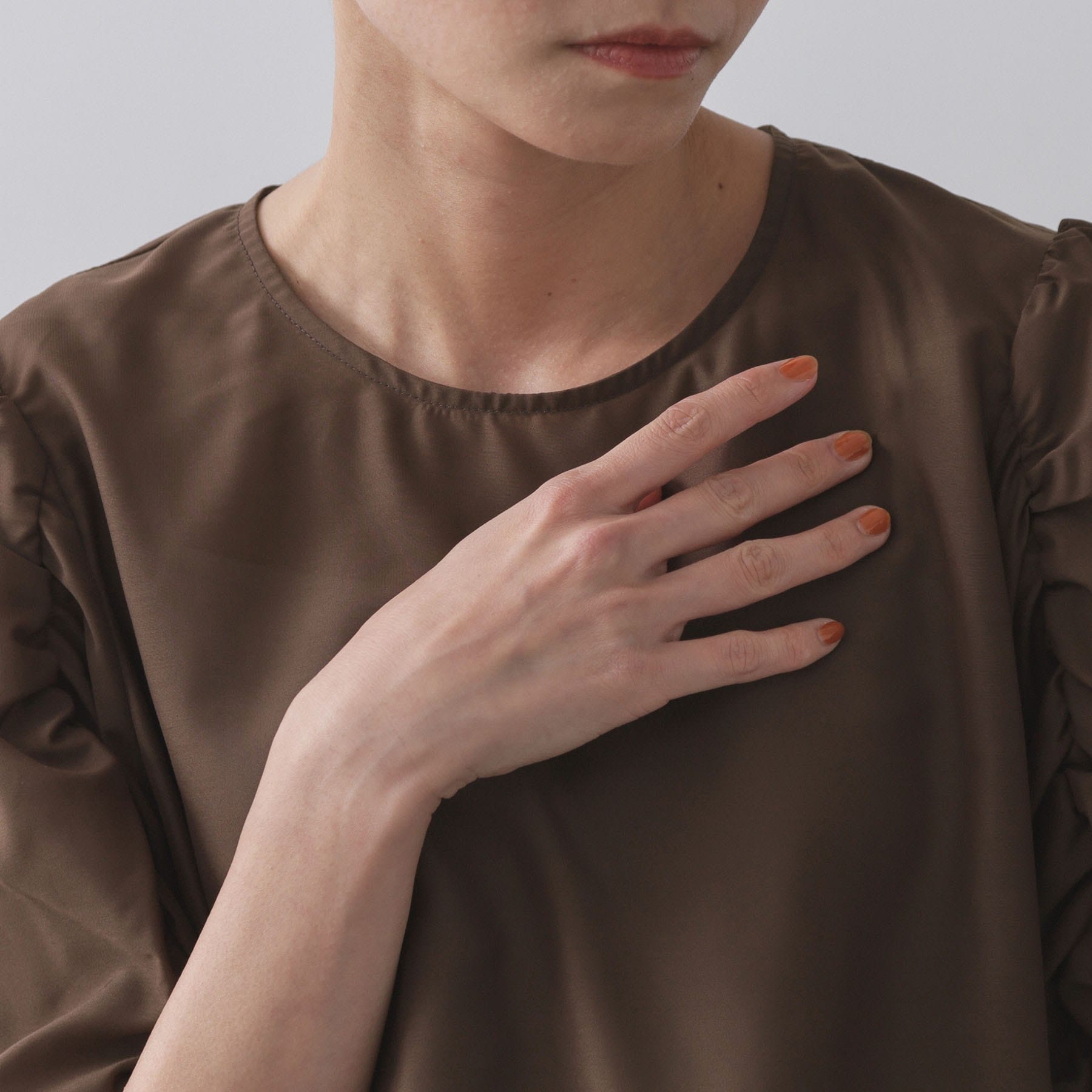 オペーク ドット クリップ OPAQUE.CLIP シアーボリュームスリーブブラウス【洗濯機洗い可】 （レッド(062)） レッド(062)