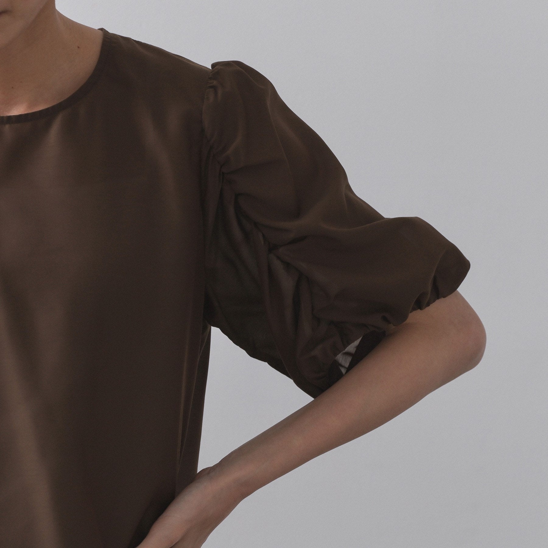 オペーク ドット クリップ OPAQUE.CLIP シアーボリュームスリーブブラウス【洗濯機洗い可】 （レッド(062)） レッド(062)