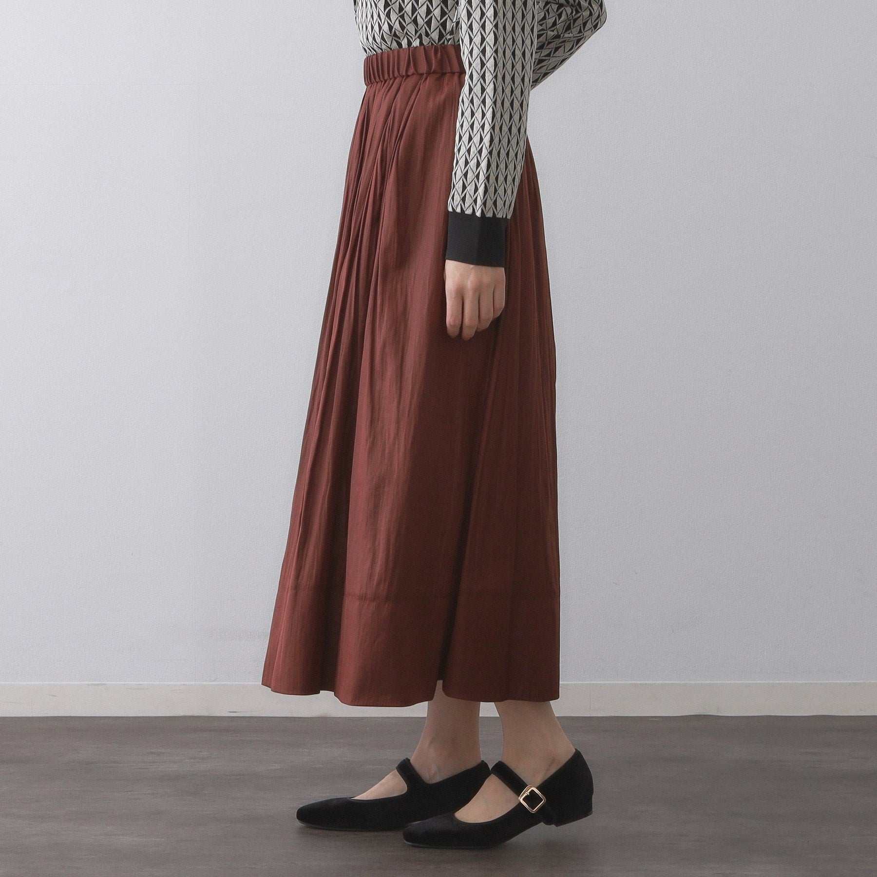 オペーク ドット クリップ OPAQUE.CLIP レザーライクタックフレアスカート【洗濯機洗い可】 （ボルドー(064)） ボルドー(064)