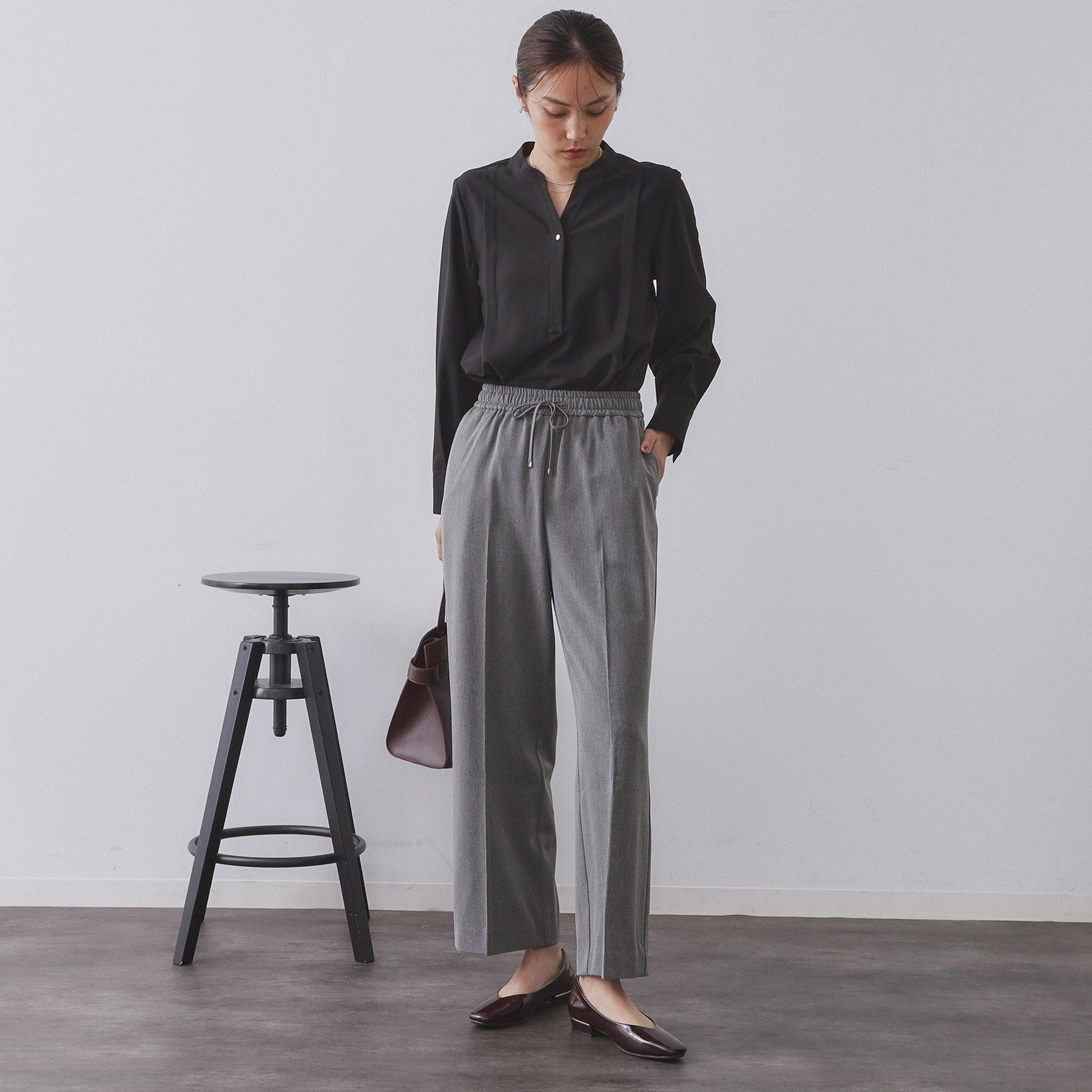 オペーク ドット クリップ OPAQUE.CLIP 裏起毛ストレッチイージーワイドパンツ／ネオサーモ【蓄熱素材／洗濯機洗い可】 （チャコールグレー(014)） チャコールグレー(014)