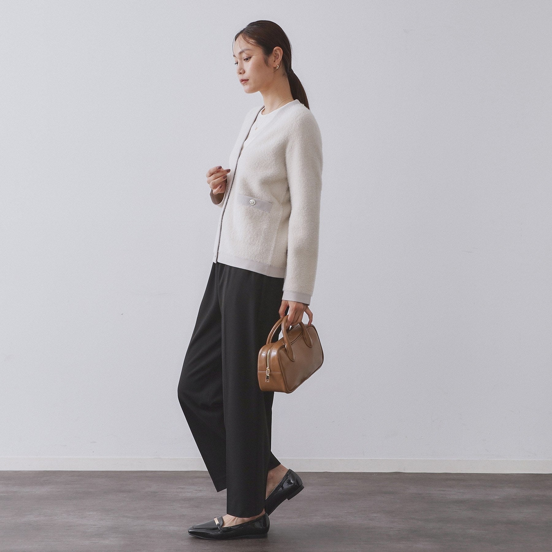 オペーク ドット クリップ OPAQUE.CLIP 裏起毛ストレッチイージーワイドパンツ／ネオサーモ【蓄熱素材／洗濯機洗い可】 （チャコールグレー(014)） チャコールグレー(014)