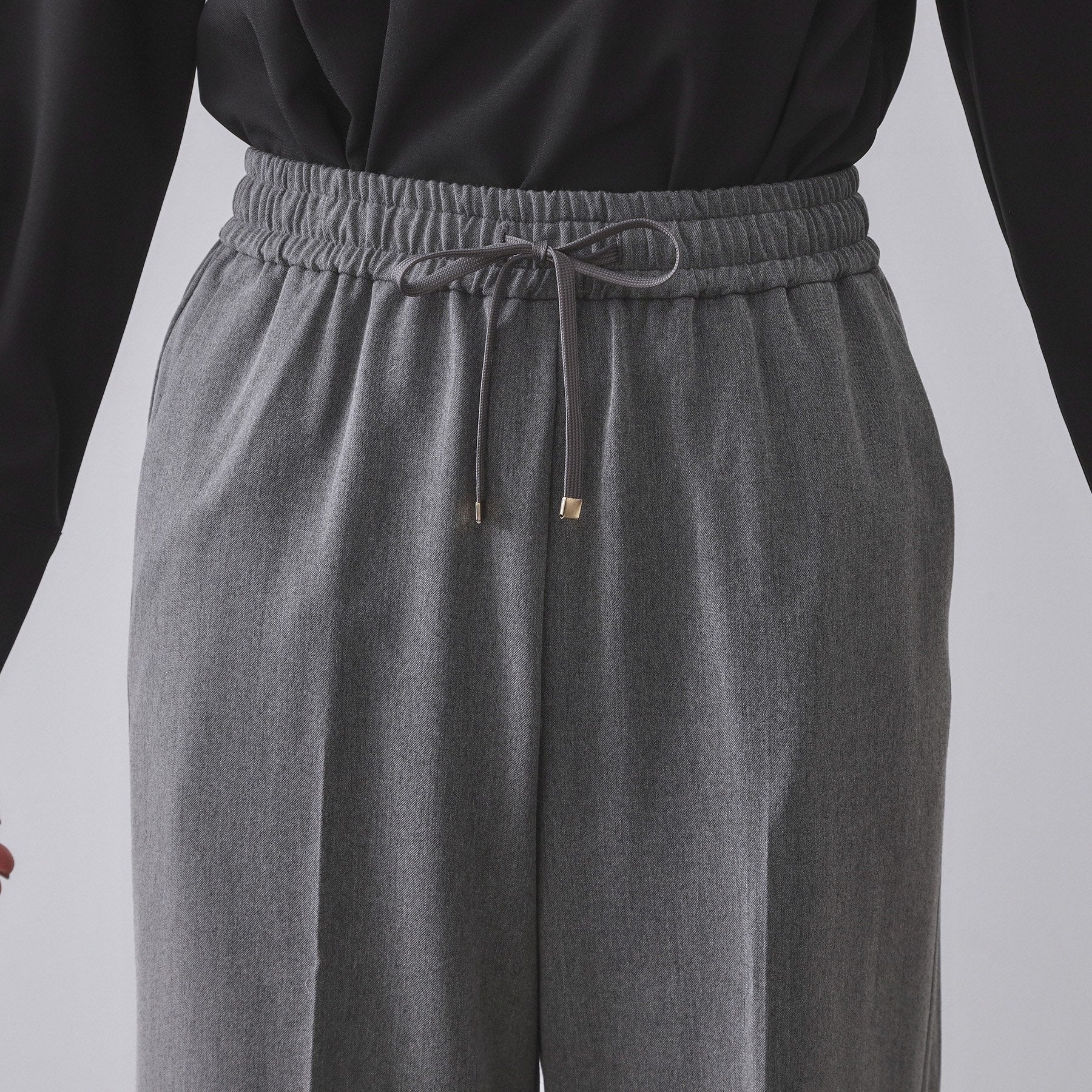 オペーク ドット クリップ OPAQUE.CLIP 裏起毛ストレッチイージーワイドパンツ／ネオサーモ【蓄熱素材／洗濯機洗い可】 （チャコールグレー(014)） チャコールグレー(014)