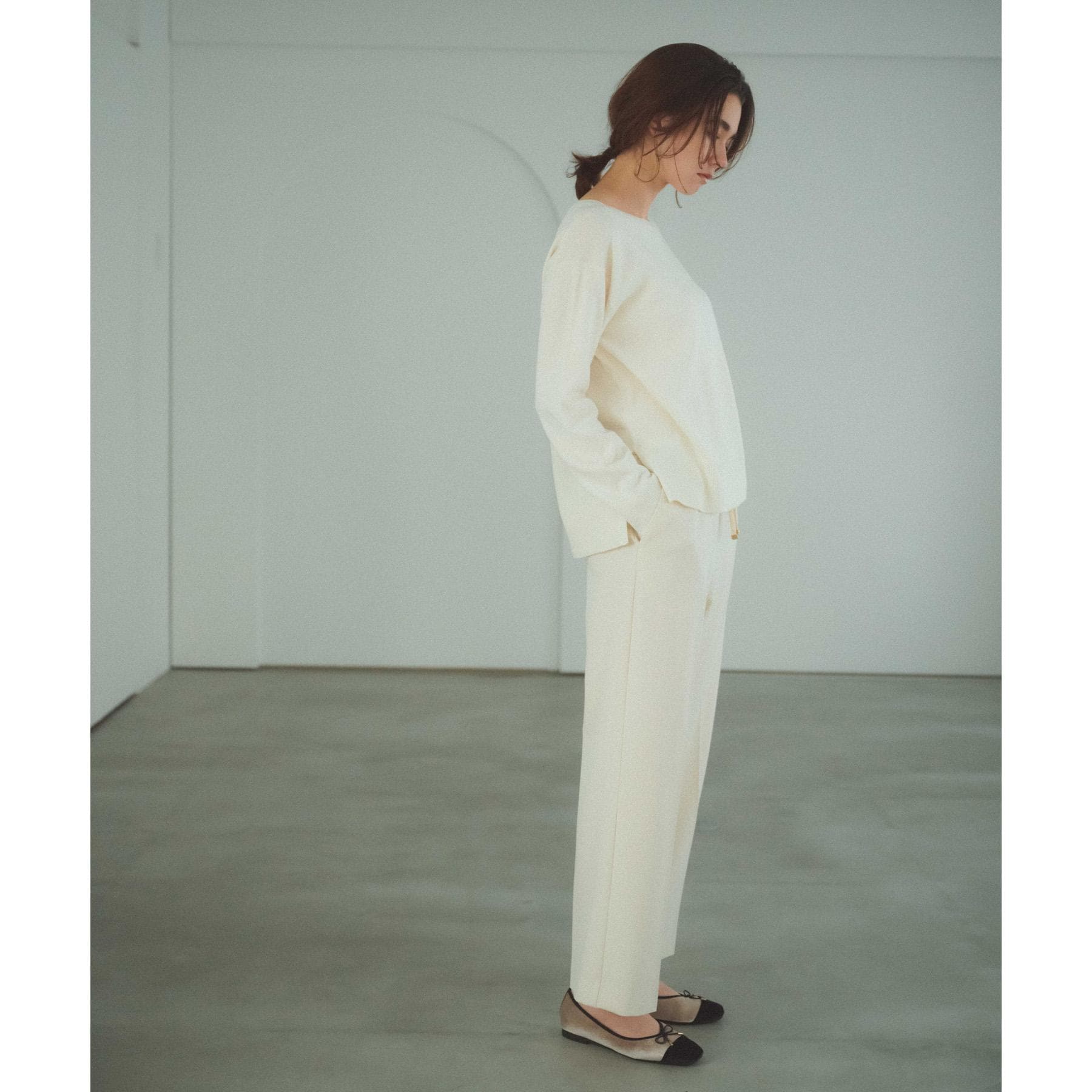 オペーク ドット クリップ OPAQUE.CLIP 裏起毛ストレッチイージーワイドパンツ／ネオサーモ【蓄熱素材／洗濯機洗い可】 （チャコールグレー(014)） チャコールグレー(014)