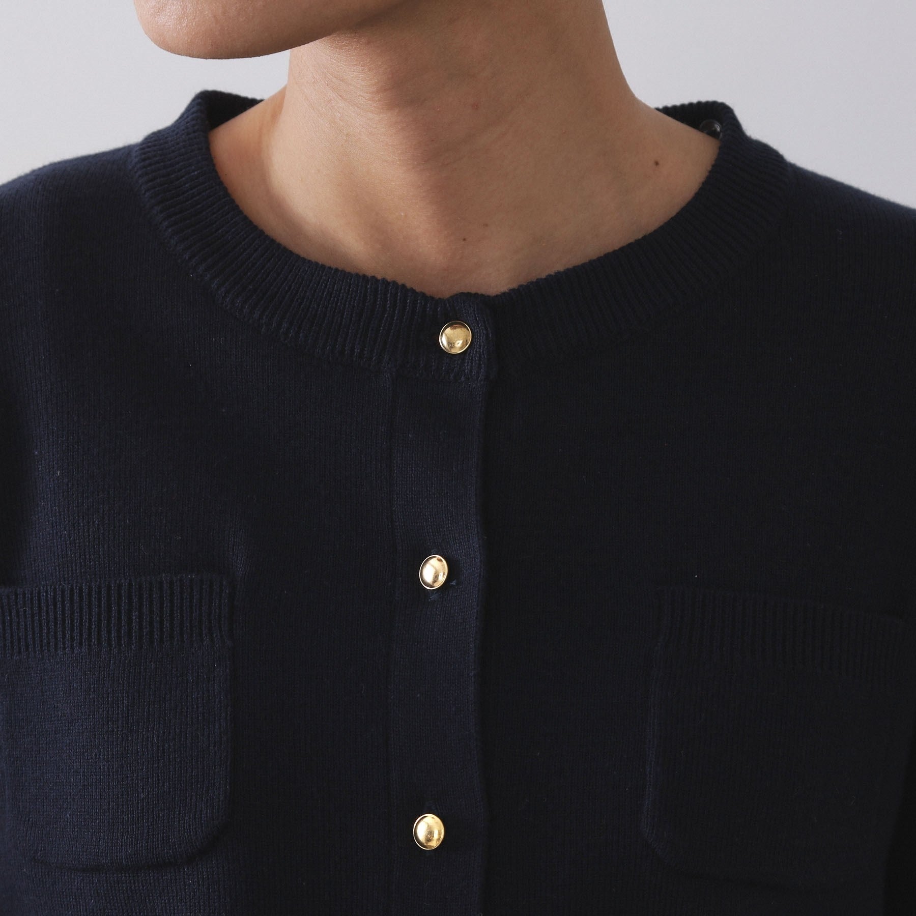 オペーク ドット クリップ OPAQUE.CLIP 衿取り外し可／金ボタンニットカーディガン【洗濯機洗い可】 （グレー(012)） グレー(012)