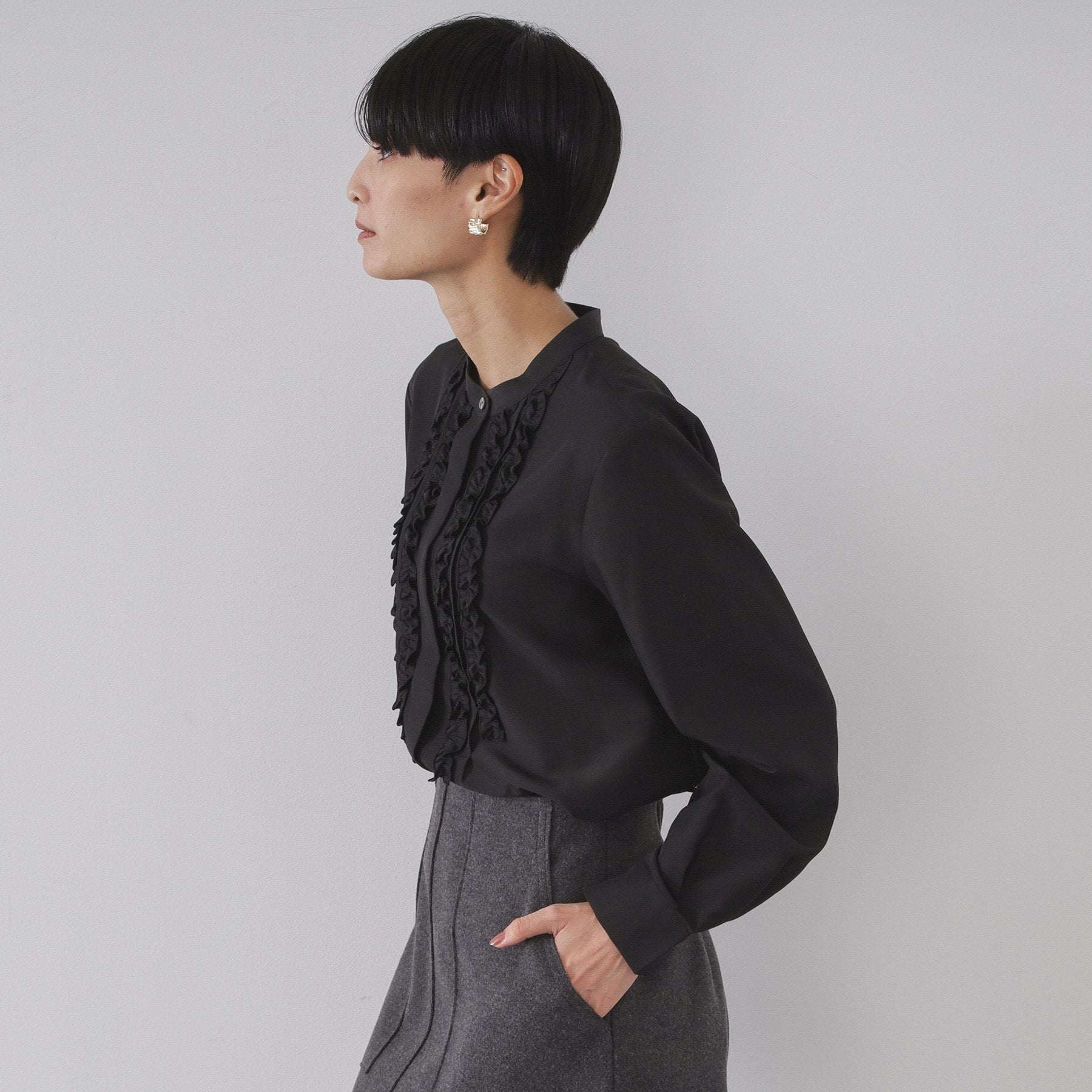 オペーク ドット クリップ OPAQUE.CLIP フロントフリルブラウス【洗濯機洗い可】 （ホワイト(001)） ホワイト(001)