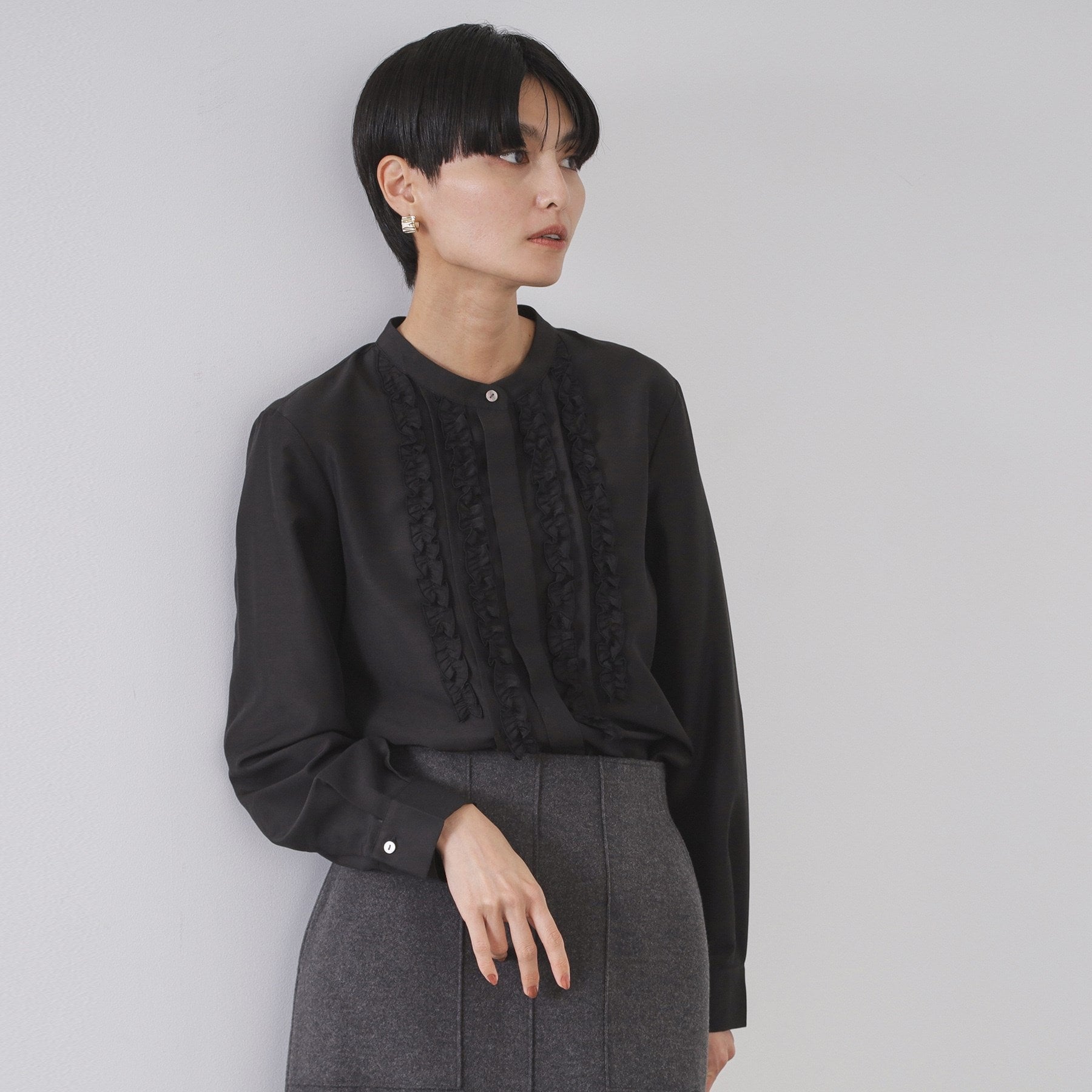 オペーク ドット クリップ OPAQUE.CLIP フロントフリルブラウス【洗濯機洗い可】 （ブラック(019)） ブラック(019)