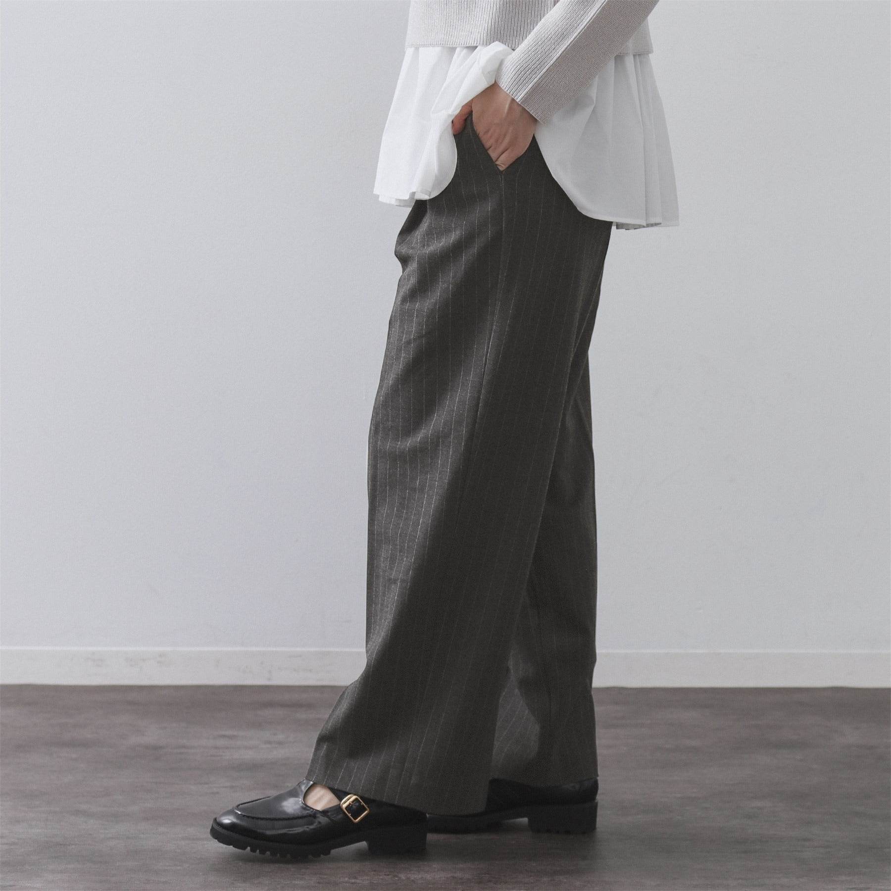 オペーク ドット クリップ OPAQUE.CLIP ストレッチピンストライプ裏起毛イージーワイドパンツ【吸湿発熱／洗濯機洗い可】 （ネイビー(394)） ネイビー(394)