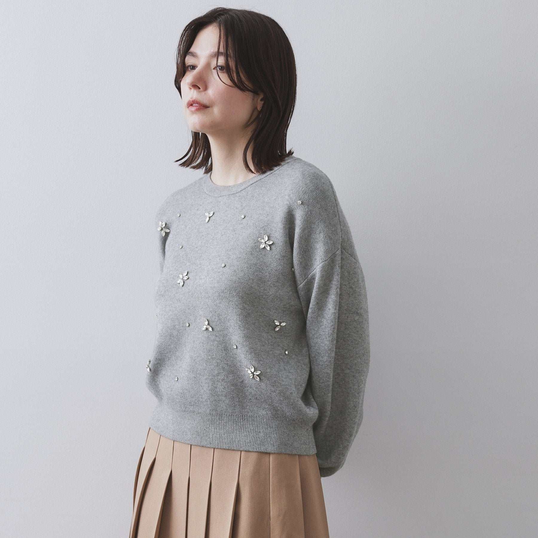 オペーク ドット クリップ OPAQUE.CLIP ビジューニットトップス【洗える】 （ネイビー(094)） ネイビー(094)