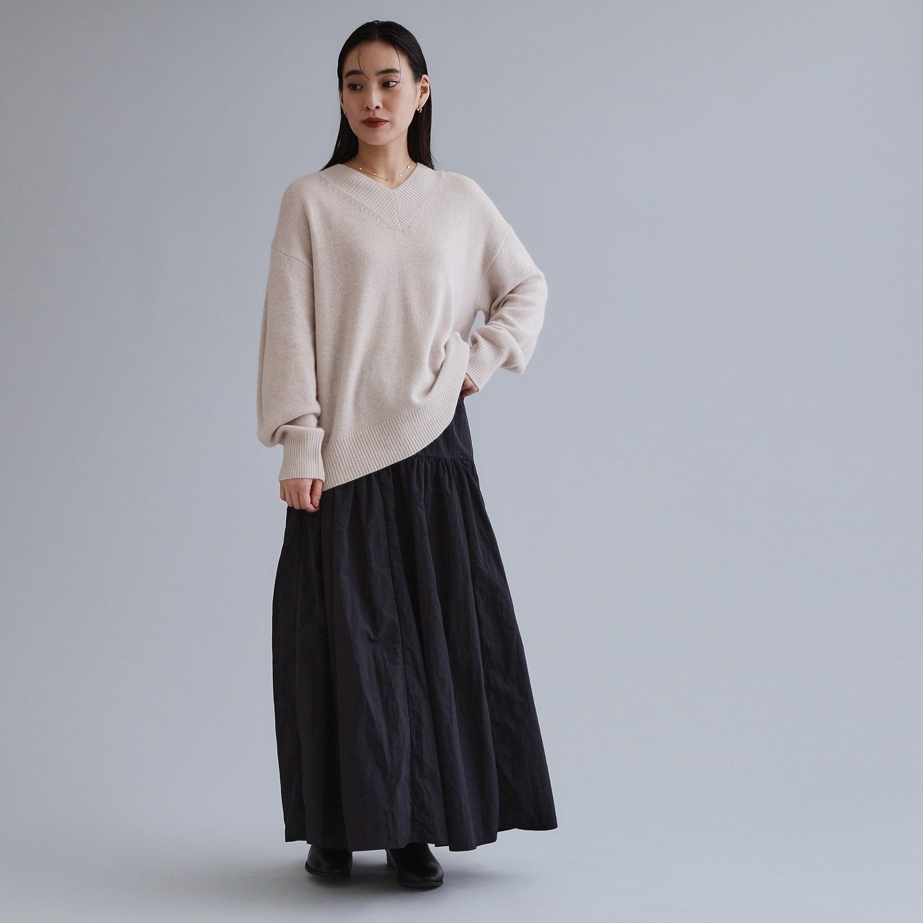 オペーク ドット クリップ OPAQUE.CLIP 【es】フラッフィーウールVネックニット【洗濯機洗い可】 （チャコールグレー(014)） チャコールグレー(014)