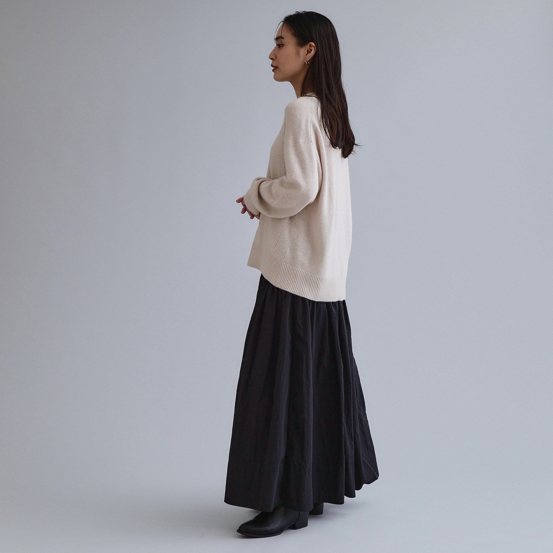 オペーク ドット クリップ OPAQUE.CLIP 【es】フラッフィーウールVネックニット【洗濯機洗い可】 （チャコールグレー(014)） チャコールグレー(014)