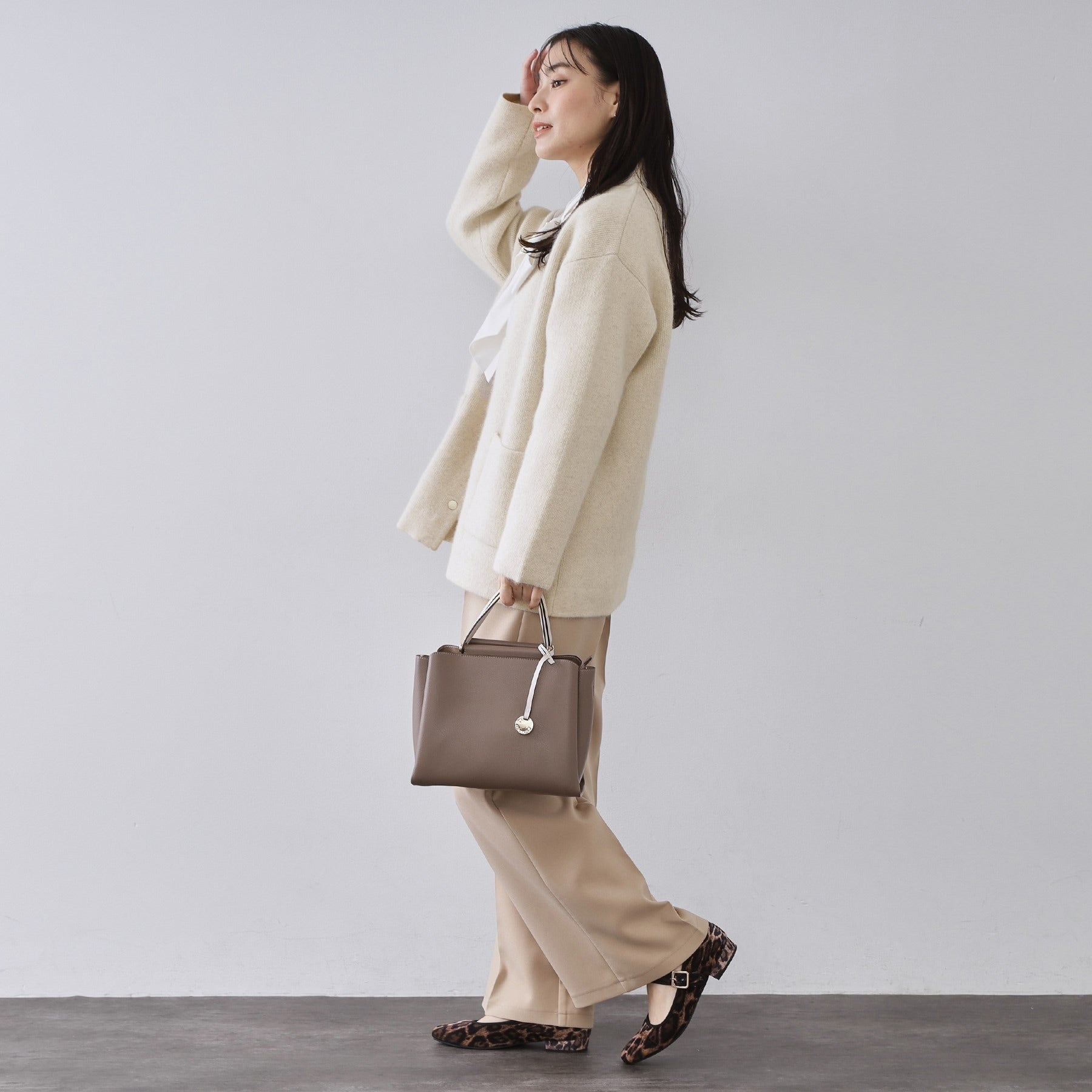 オペーク ドット クリップ OPAQUE.CLIP アンゴラ／フォックスブレンド ニットカーディガン【洗濯機洗いOK】 （モカブラウン(042)） モカブラウン(042)