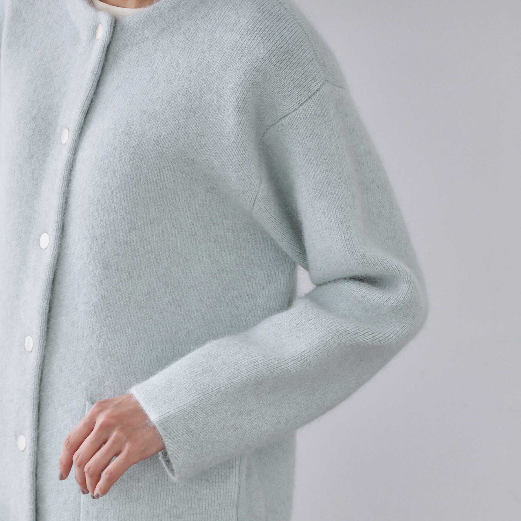 オペーク ドット クリップ OPAQUE.CLIP アンゴラ／フォックスブレンド ニットカーディガン【洗濯機洗いOK】 （モカブラウン(042)） モカブラウン(042)